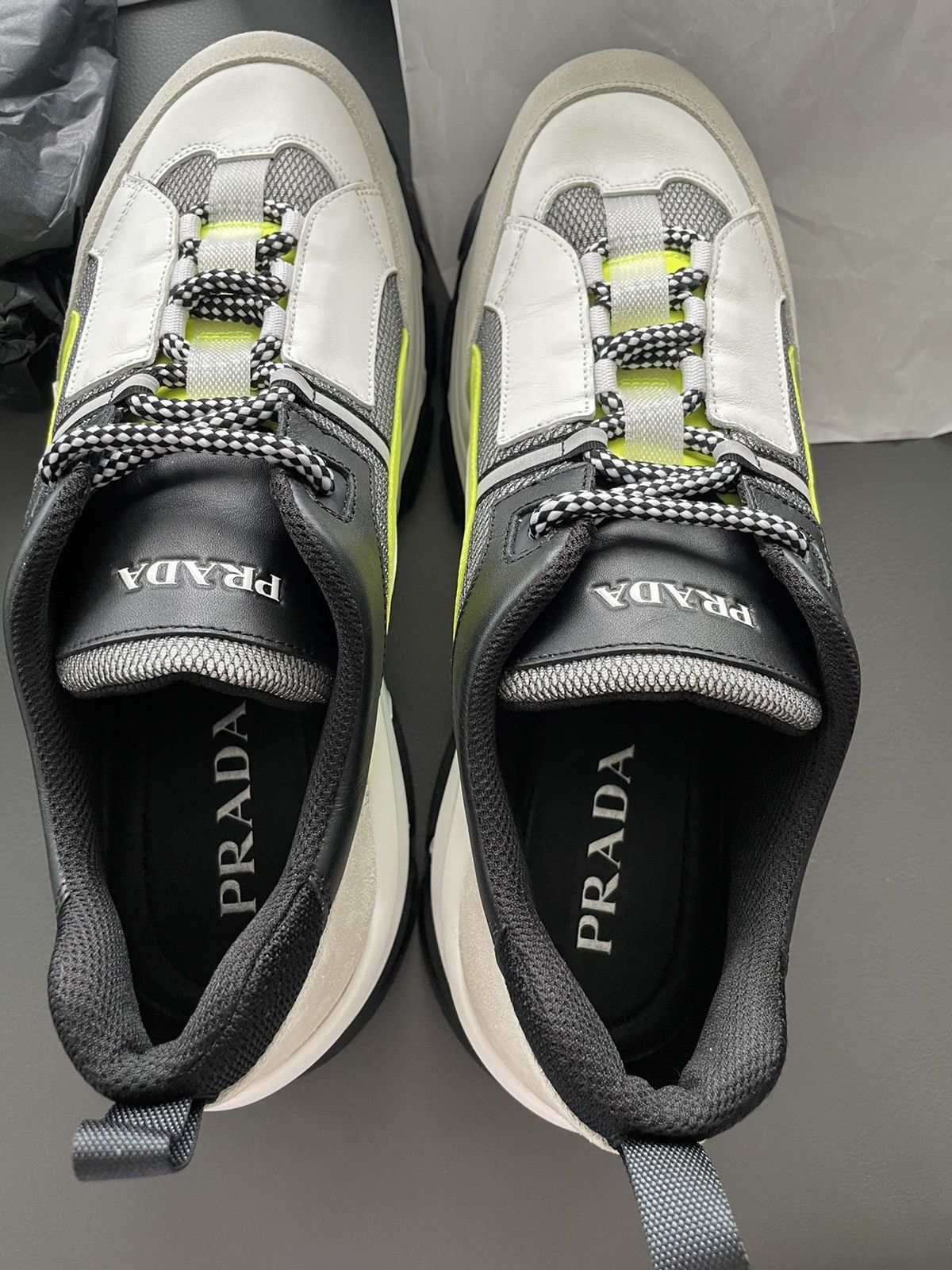 Prada Rare Limited Edition Logo Mid Top Leather Sneakers Brand New Size US 9 / EU 42 - 7 Thumbnail