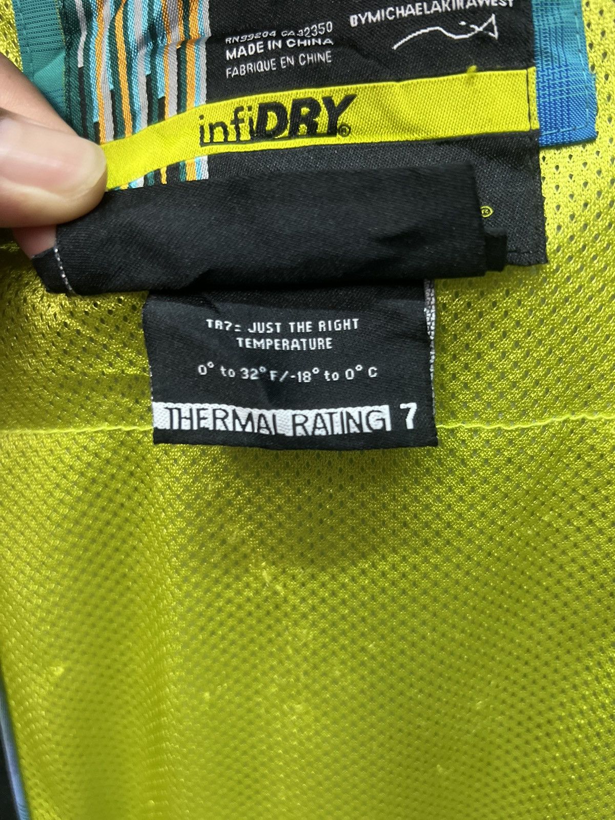 Japanese Brand STEALS🔥686 MICHAEL AKIRA WEST INFIDRY WATERPROOF SKI JACKET Size US M / EU 48-50 / 2 - 22 Thumbnail