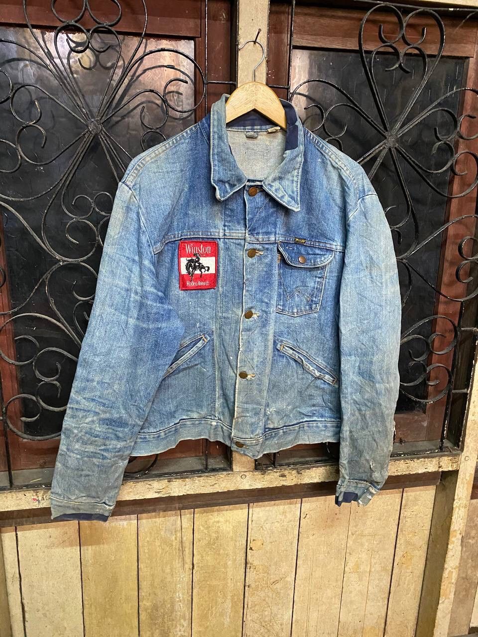 Vintage Vintage 80s Wrangler Distressed Trucker Denim Jacket Size US XL / EU 56 / 4 - 3 Thumbnail