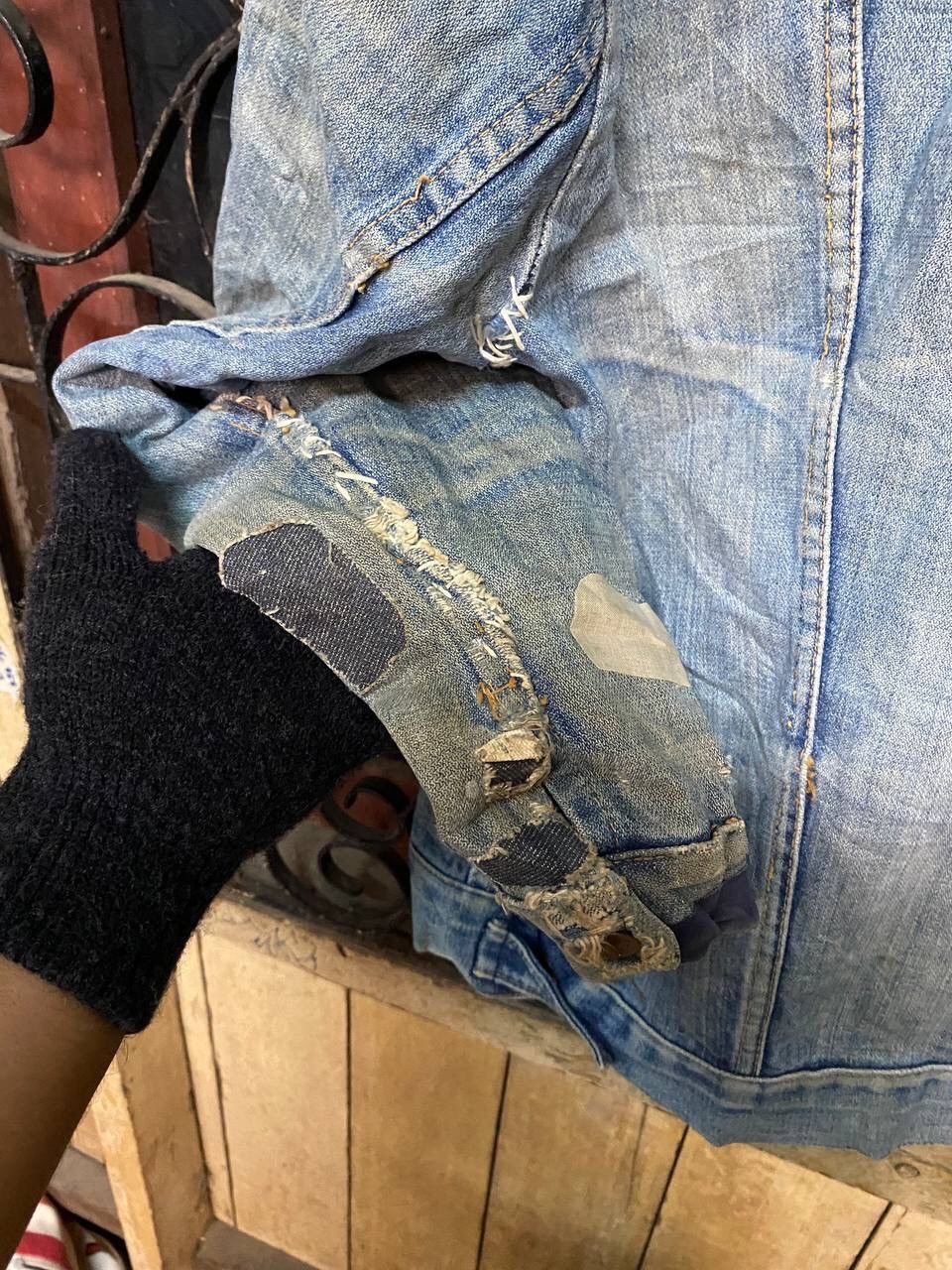 Vintage Vintage 80s Wrangler Distressed Trucker Denim Jacket Size US XL / EU 56 / 4 - 10 Thumbnail