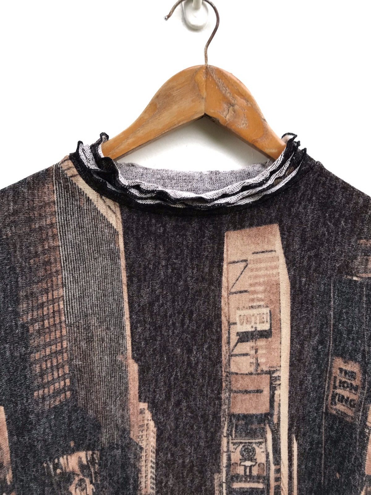 Japanese Brand Japanese Brand Fullprint Shirts inspired Jean Paul Gaultier Size US M / EU 48-50 / 2 - 6 Thumbnail