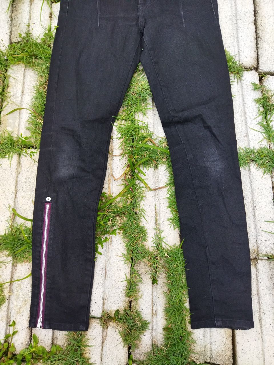 Undercover × Uniqlo Uniqlo Undercover Japan Ankle Zip Black Jeans Size 29" - 3 Thumbnail