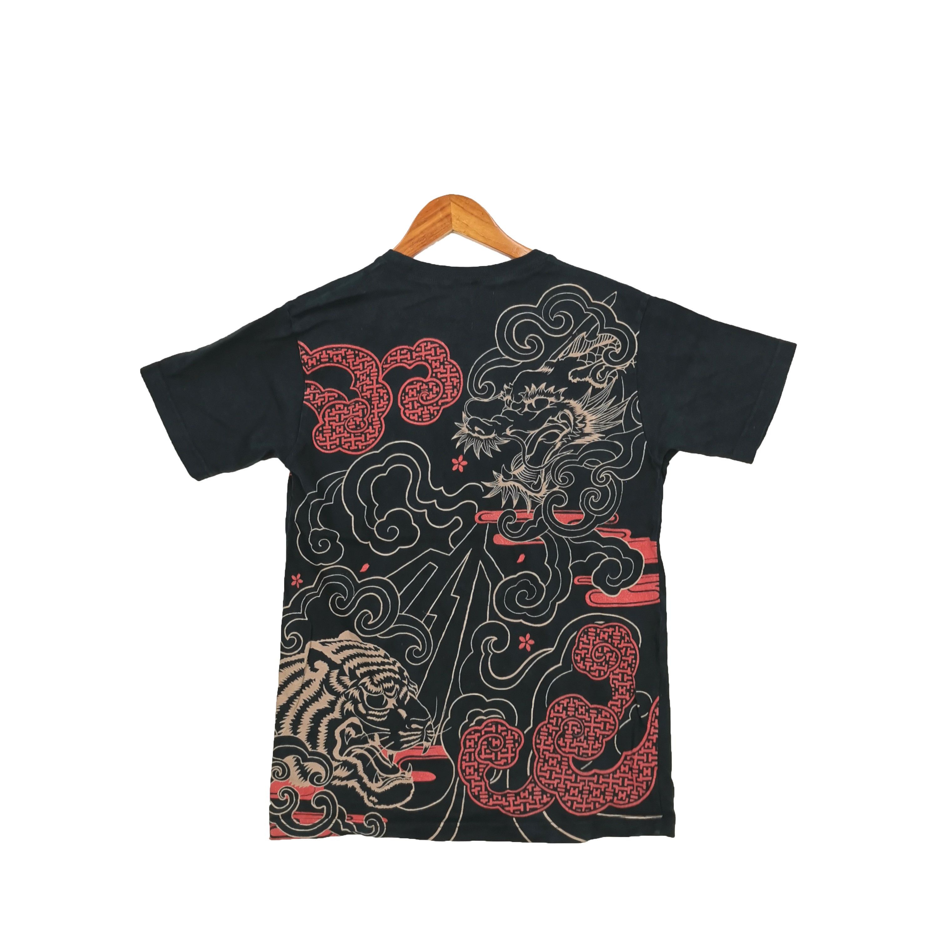 Japanese Brand Vintage Japanese Sukajan T Shirt Dragon 56789 Size US M / EU 48-50 / 2 - 1 Thumbnail