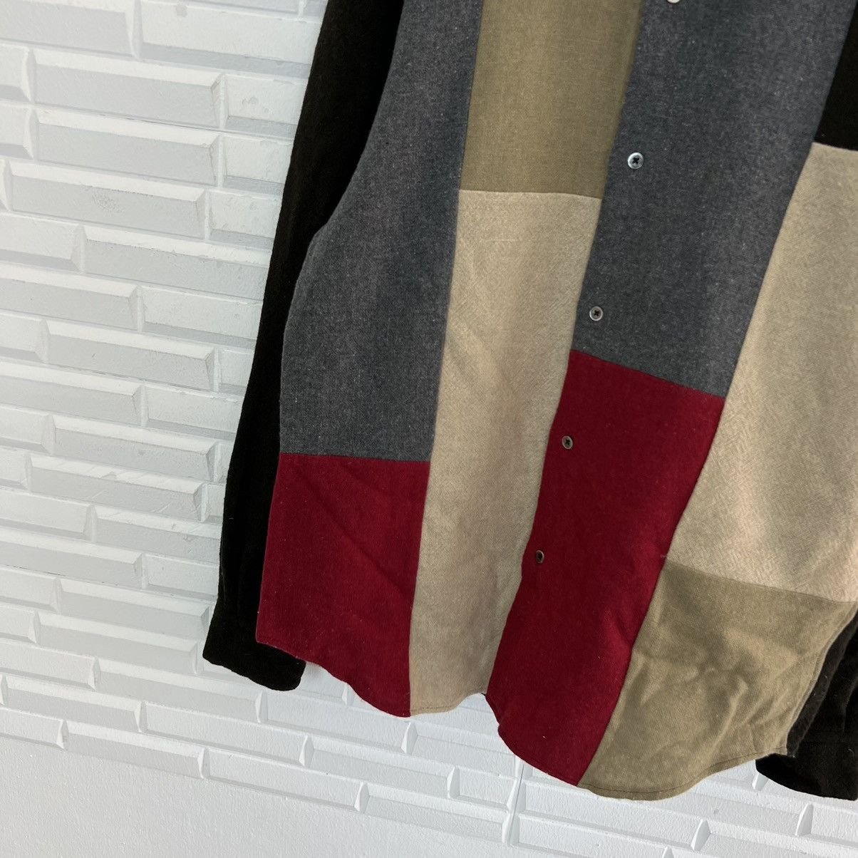 Japanese Brand VINTAGE BARNEYS NEWYORK PATCHWORK MIX COLOUR SHIRTS Size US M / EU 48-50 / 2 - 4 Thumbnail