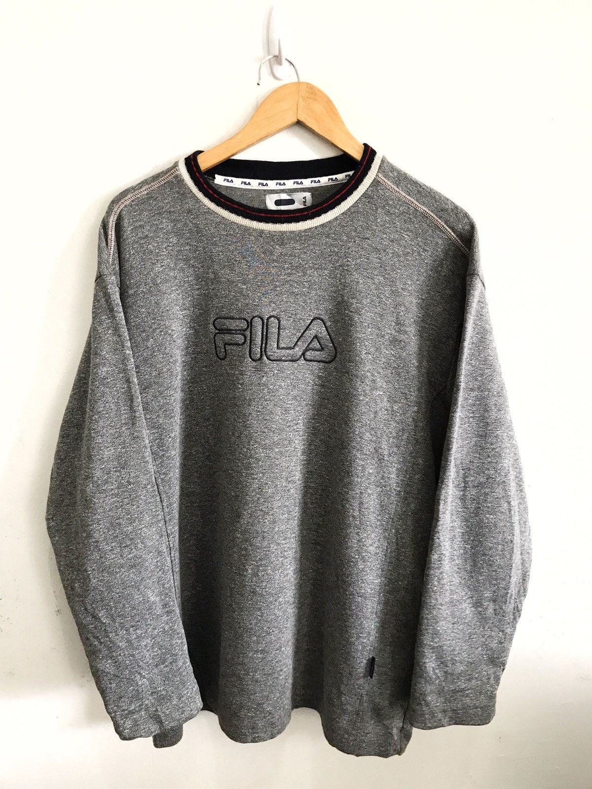 Fila Fila Front Spell Out Big Logo Crewneck Sweatshirt Size US L / EU 52-54 / 3 - 1 Thumbnail