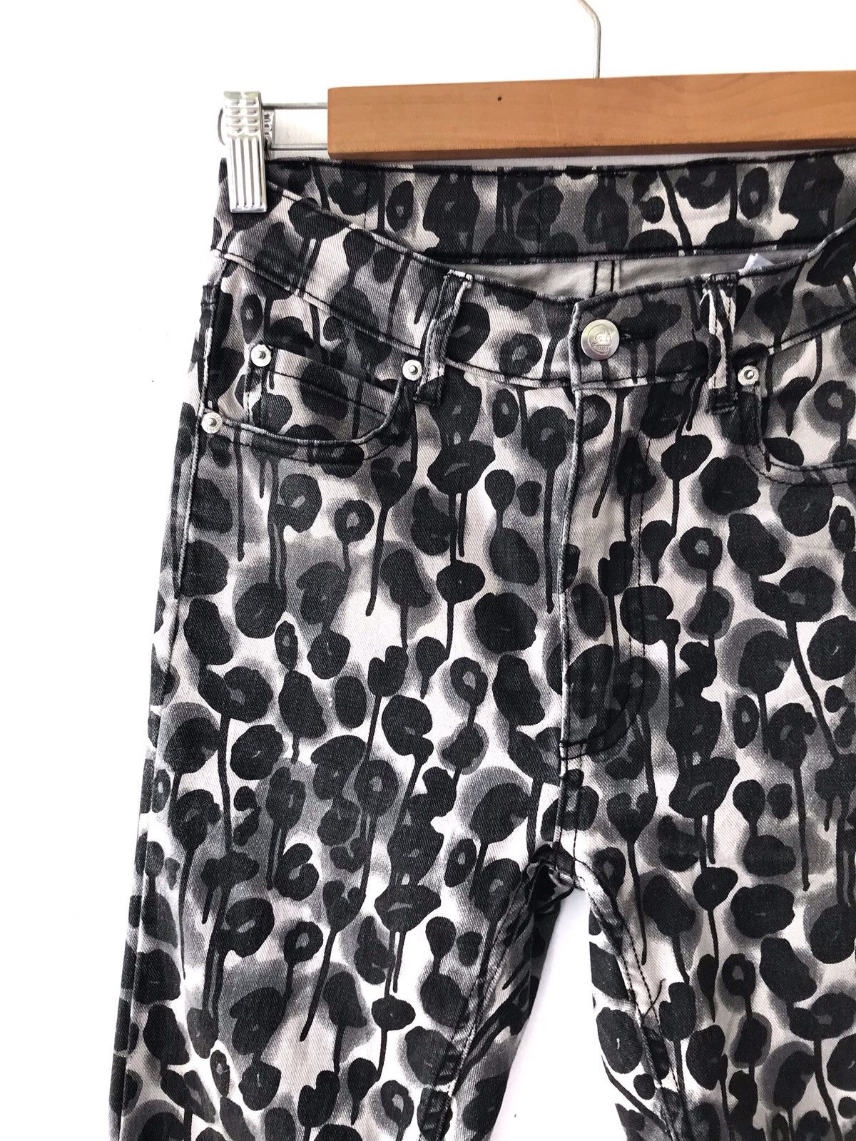 Cheap Monday CHEAP MONDAY All Over Print Skinny Jeans Size US 26 / EU 42 - 3 Thumbnail