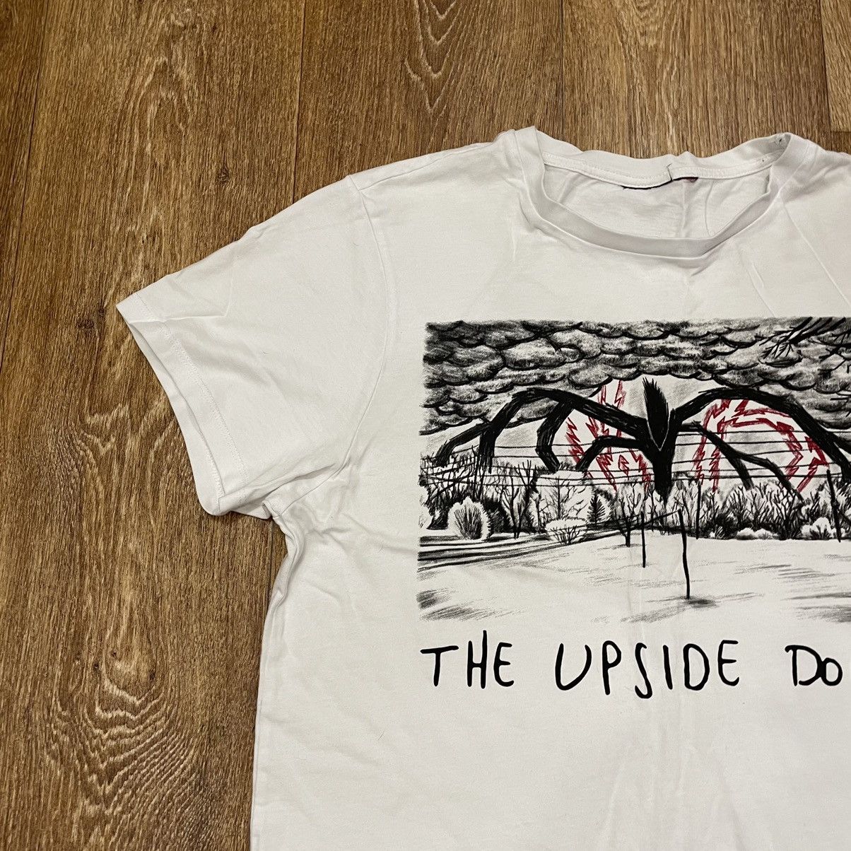 Vintage Vintage Y2K Upside Down Graphic Single Stitch Tee Grunge M Size US M / EU 48-50 / 2 - 3 Thumbnail