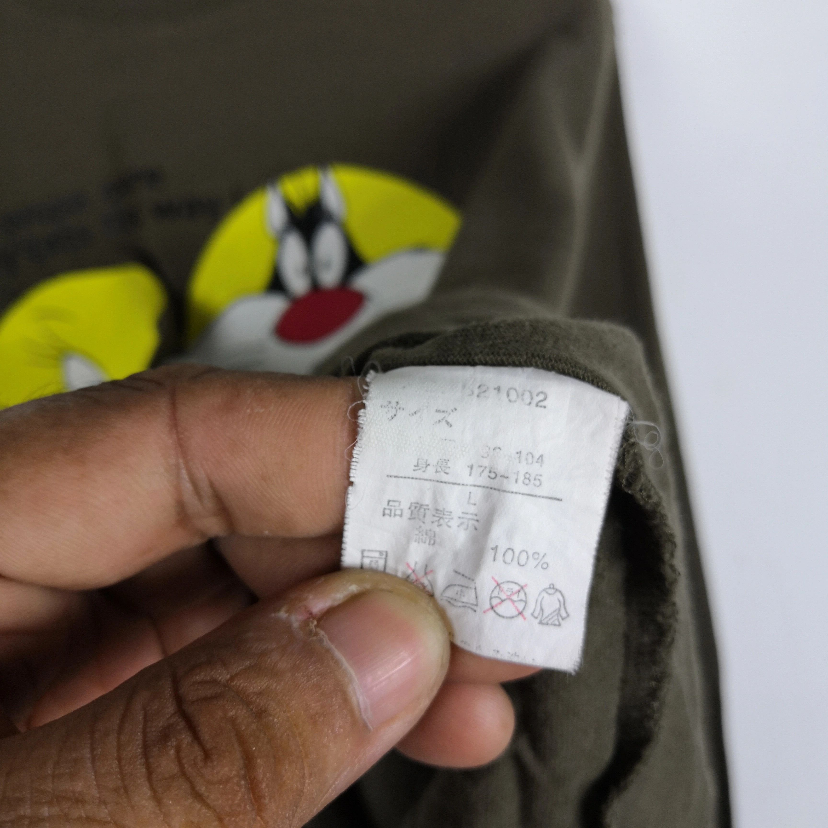 Cartoon Network Warner Bros T Shirt Cartoon Sylvester Tweety Cartoon Tees Size US L / EU 52-54 / 3 - 9 Thumbnail