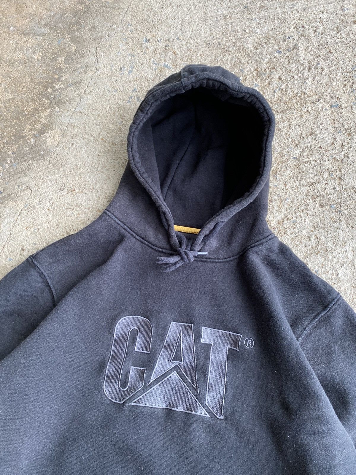 Caterpillar × Vintage Vintage CAT Faded Workwear Hoodie Size US M / EU 48-50 / 2 - 2 Thumbnail