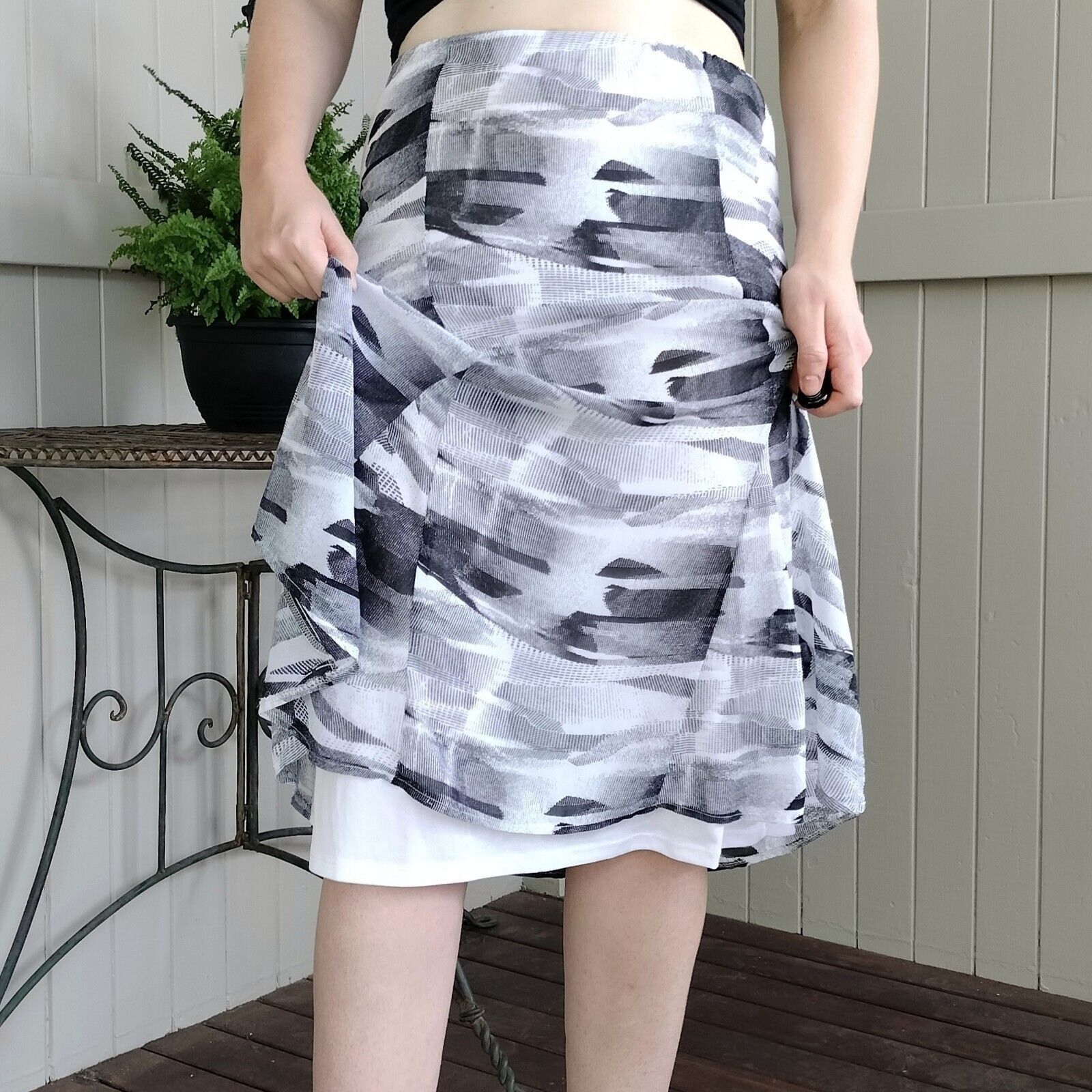 Vintage Vintage Y2K Low Rise Pleated Abstract Print Skirt Size 28" / US 6 / IT 42 - 4 Thumbnail
