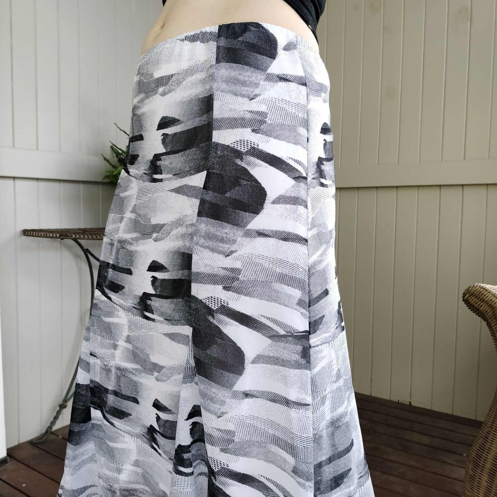 Vintage Vintage Y2K Low Rise Pleated Abstract Print Skirt Size 28" / US 6 / IT 42 - 5 Thumbnail
