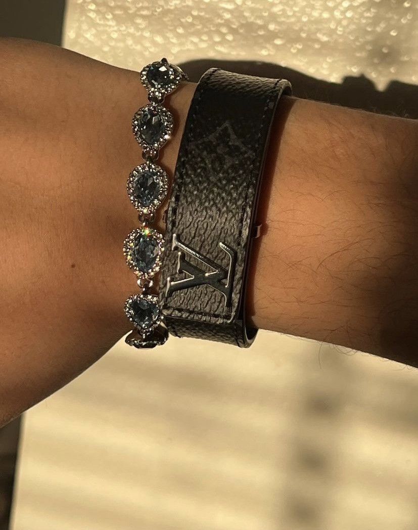 ブレスレット カフ 【国内発送】GIVENCHY クリスタル