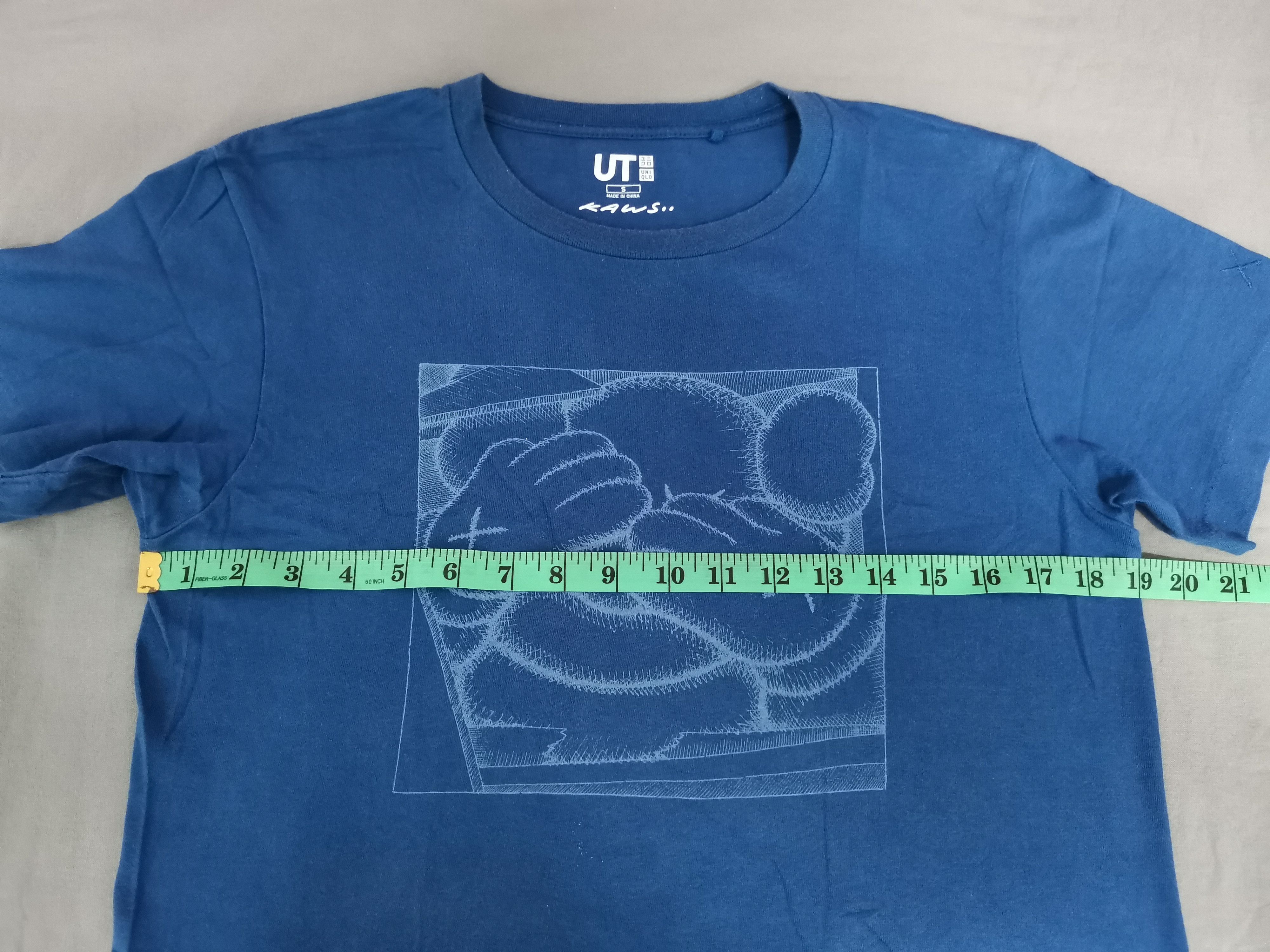 Kaws Kaws Japan Designer Tee OriginalFake Big Logo Bearbrick Size US M / EU 48-50 / 2 - 4 Thumbnail