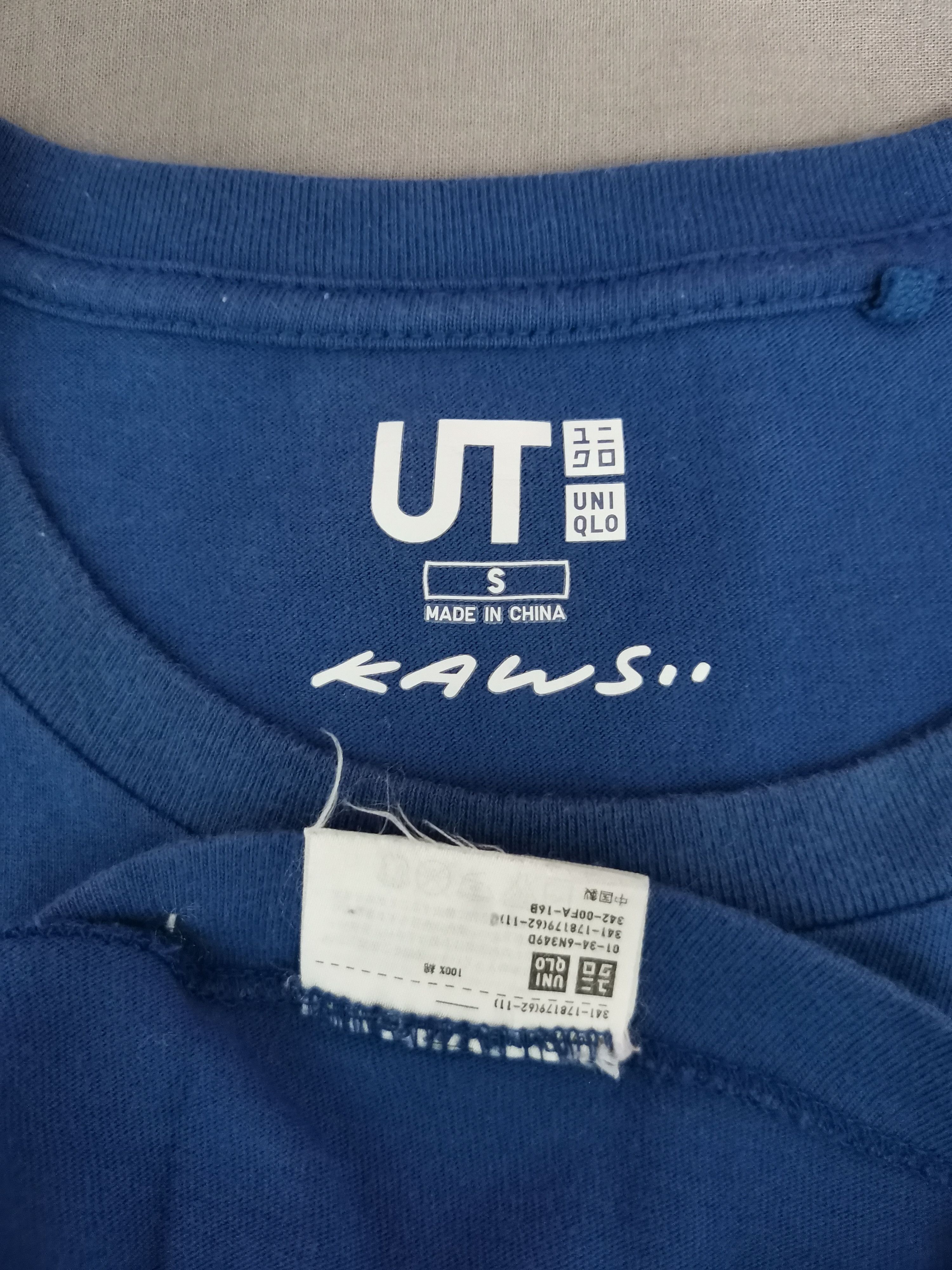 Kaws Kaws Japan Designer Tee OriginalFake Big Logo Bearbrick Size US M / EU 48-50 / 2 - 2 Thumbnail