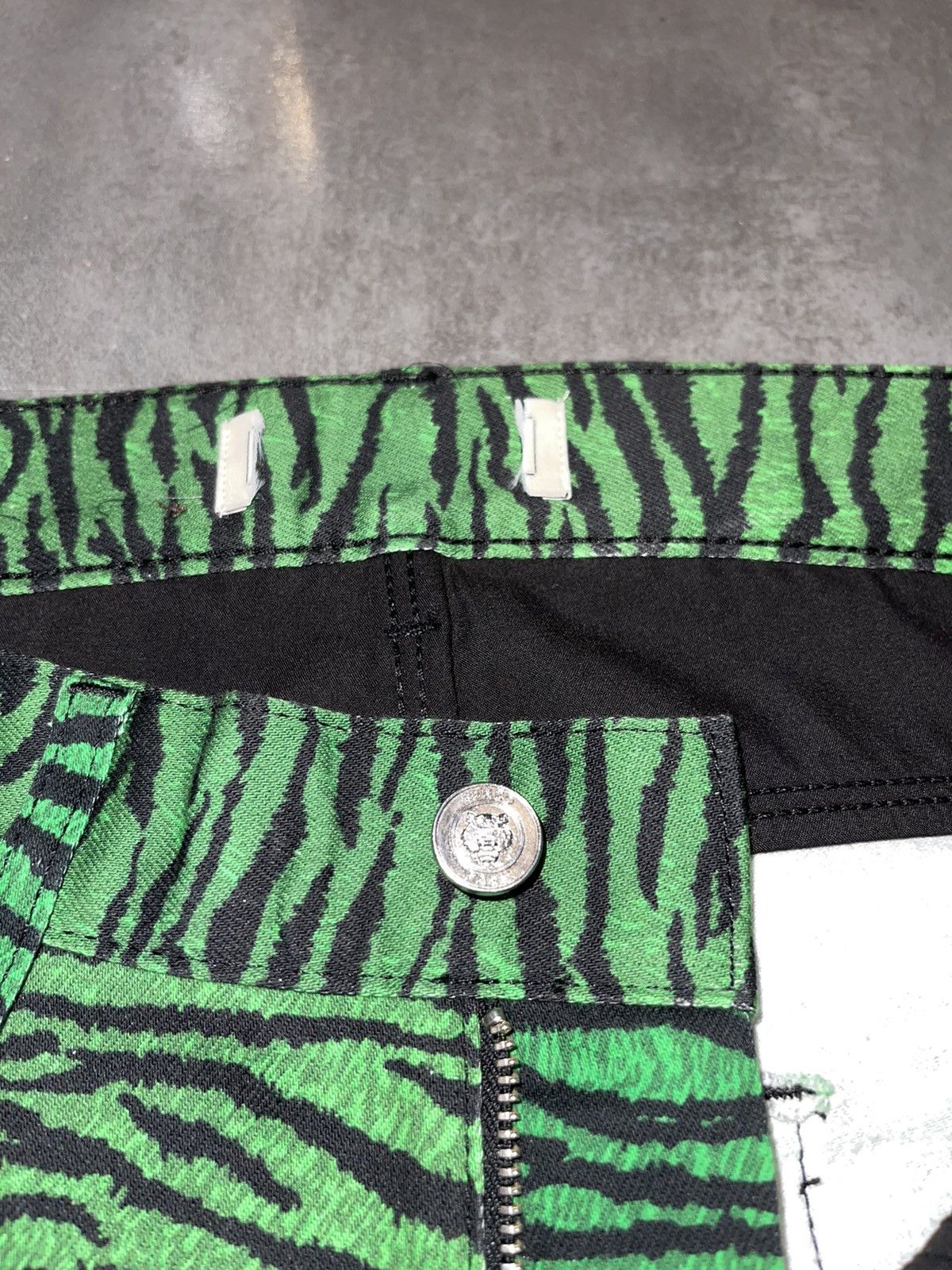 Kenzo FW16 Kenzo Jungle All Over Printed Multicolor Denim Pants Size US 30 / EU 46 - 13 Thumbnail