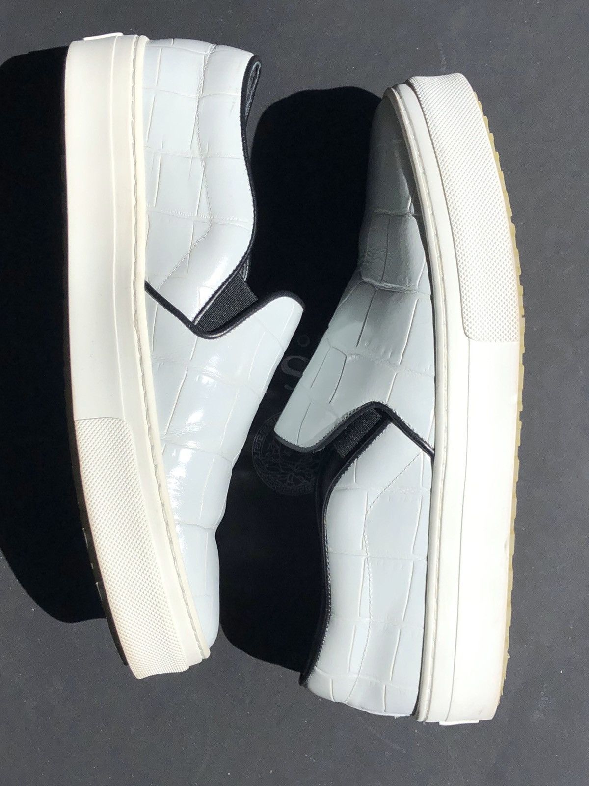 Celine Celine Phoebe Philo White Crocodile Slip-On Sneaker Size US 7 / IT 37 - 3 Thumbnail