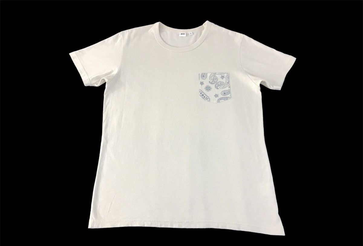 Uniqlo Uniqlo Singgle Pocket Paisley Art design Tee Size US M / EU 48-50 / 2 - 1 Thumbnail