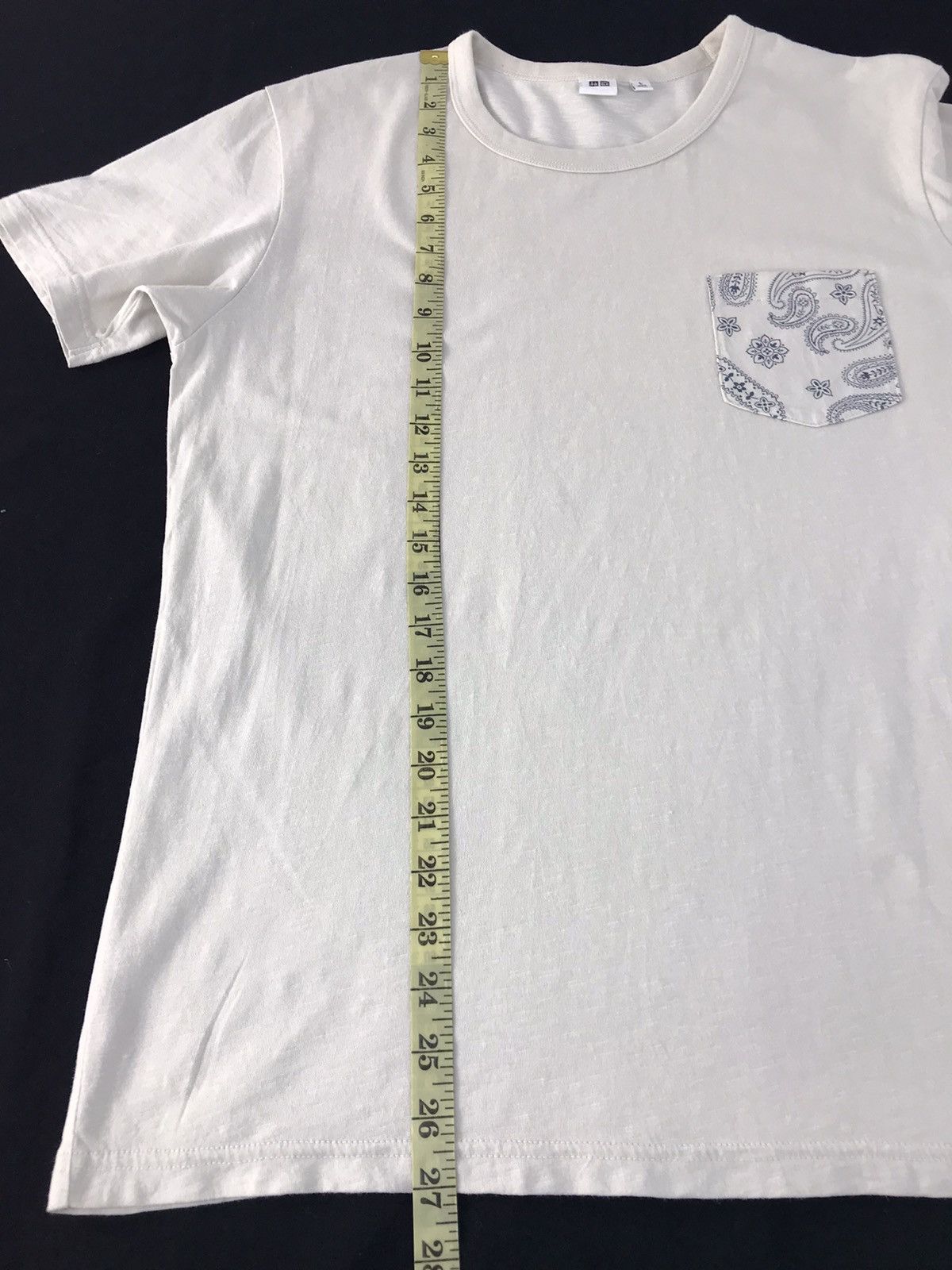 Uniqlo Uniqlo Singgle Pocket Paisley Art design Tee Size US M / EU 48-50 / 2 - 9 Thumbnail