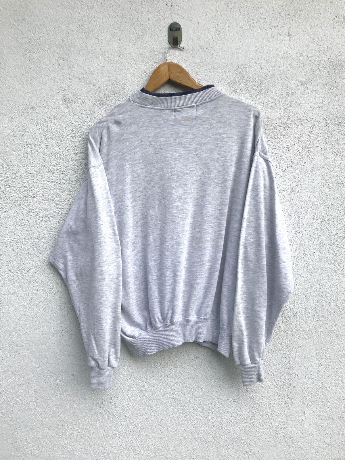 Champion Vintage Champion Big Logo Spell Out Crewneck Sweatshirt Size US L / EU 52-54 / 3 - 2 Thumbnail