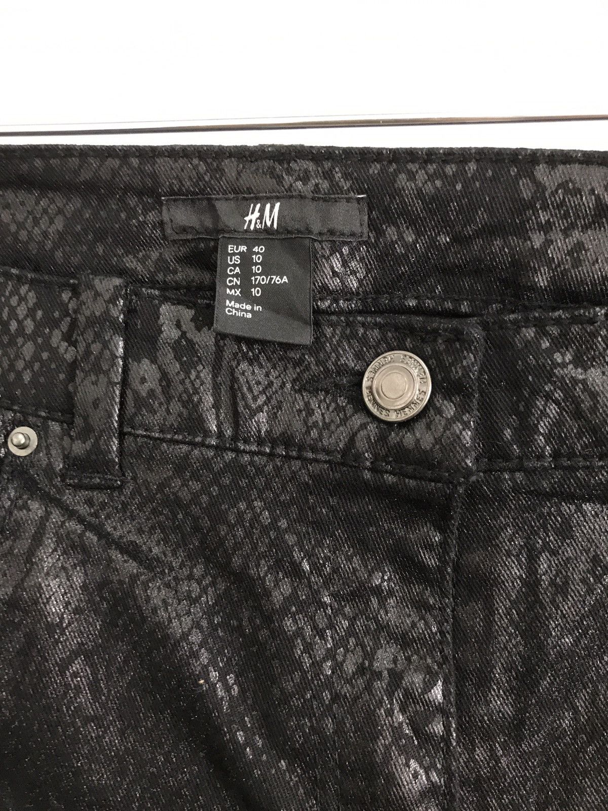 H&M H&M Snake Skin Printed Design Skinny Jeans Waist 29" Size US 29 - 4 Thumbnail