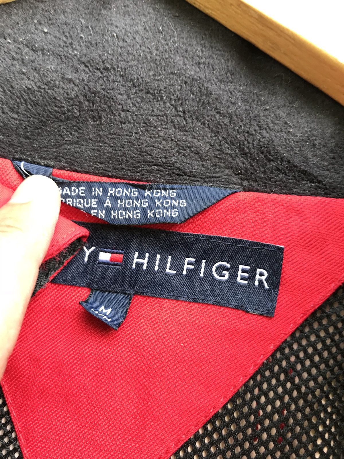 Tommy Hilfiger Tommy Hilfiger Red Zipper Jacket Armpit 25”x35” Size US M / EU 48-50 / 2 - 15 Thumbnail