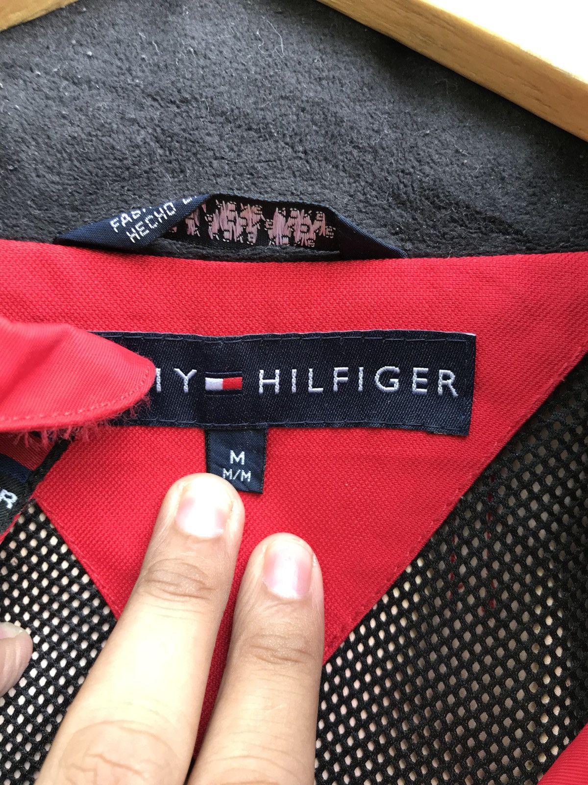 Tommy Hilfiger Tommy Hilfiger Red Zipper Jacket Armpit 25”x35” Size US M / EU 48-50 / 2 - 14 Thumbnail