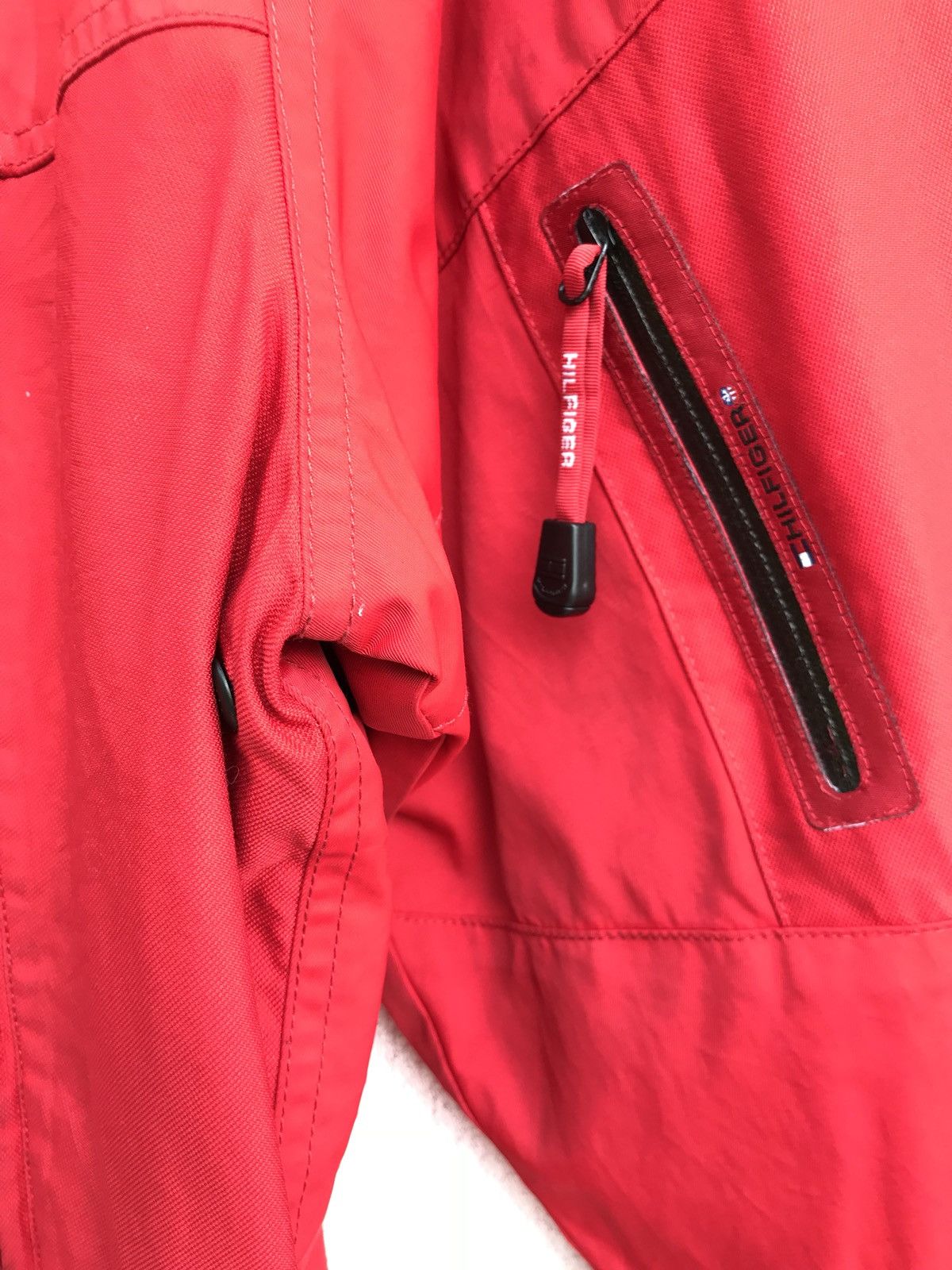 Tommy Hilfiger Tommy Hilfiger Red Zipper Jacket Armpit 25”x35” Size US M / EU 48-50 / 2 - 5 Thumbnail