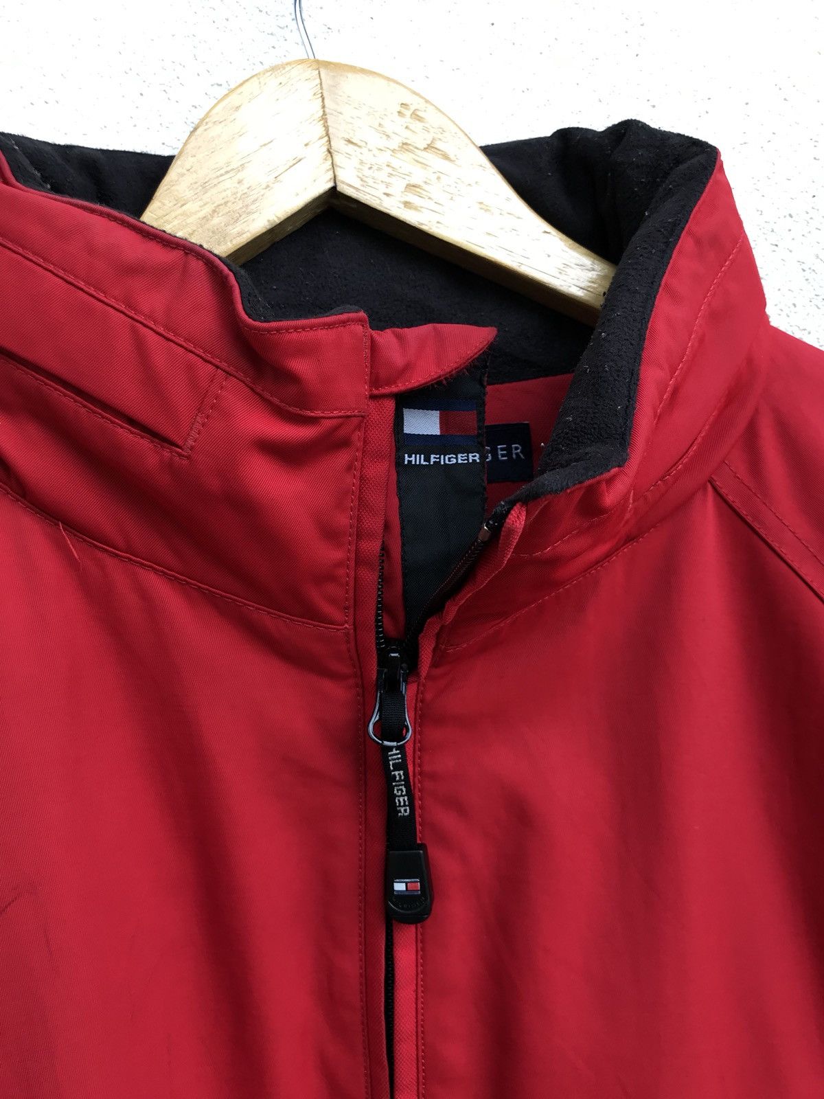 Tommy Hilfiger Tommy Hilfiger Red Zipper Jacket Armpit 25”x35” Size US M / EU 48-50 / 2 - 6 Thumbnail