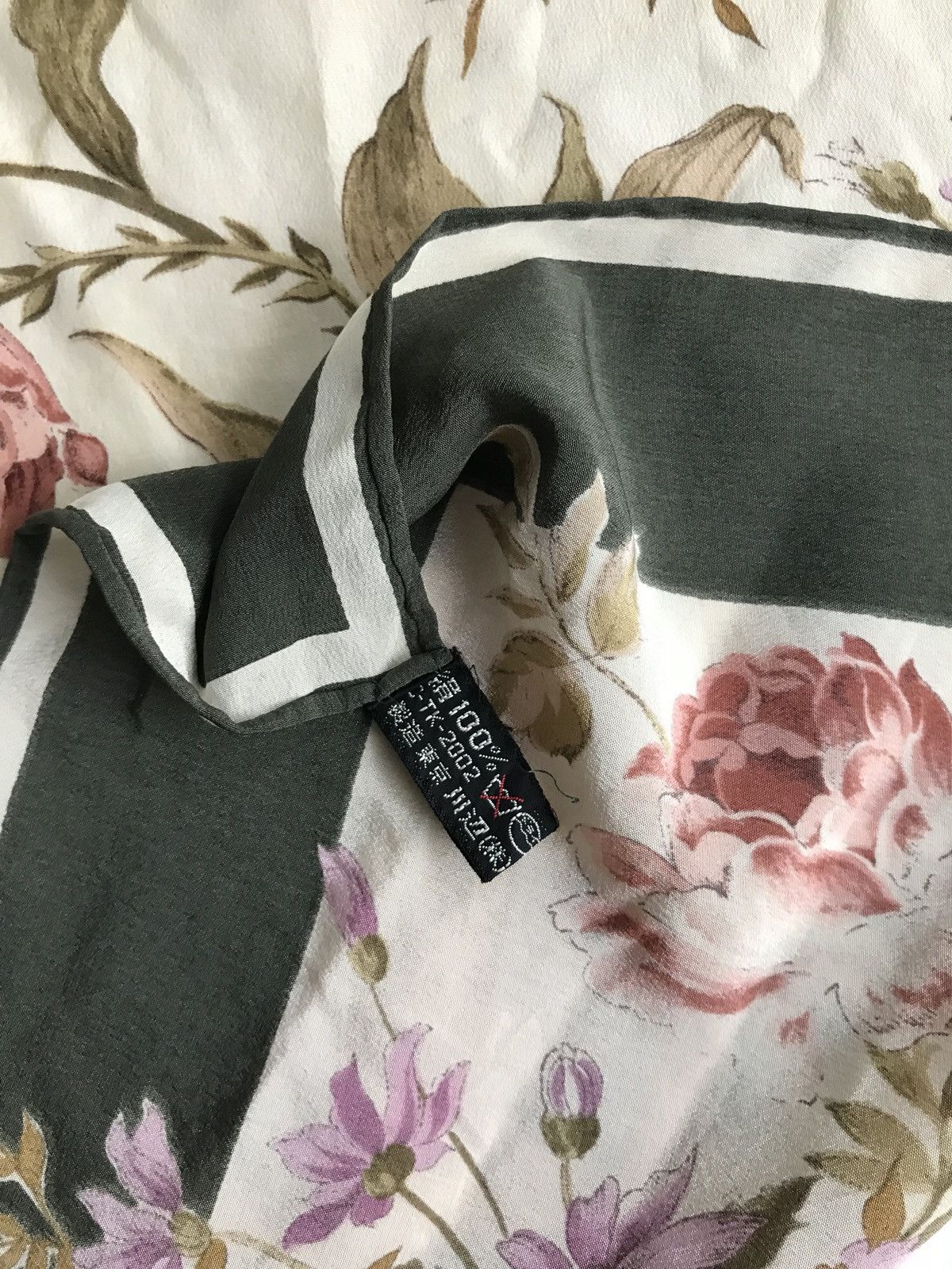 Yves Saint Laurent Silk Ysl Big Scarf Size ONE SIZE - 5 Thumbnail