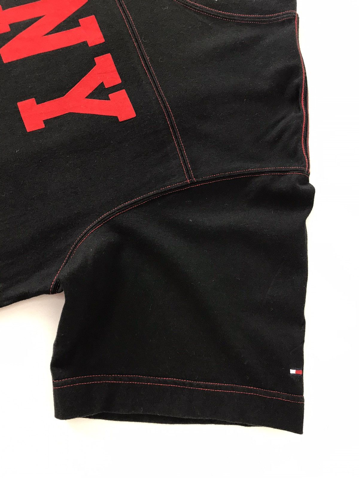 Japanese Brand × Tommy Hilfiger Tommy Hilfiger Clothing Co Tee Design Size US L / EU 52-54 / 3 - 7 Thumbnail