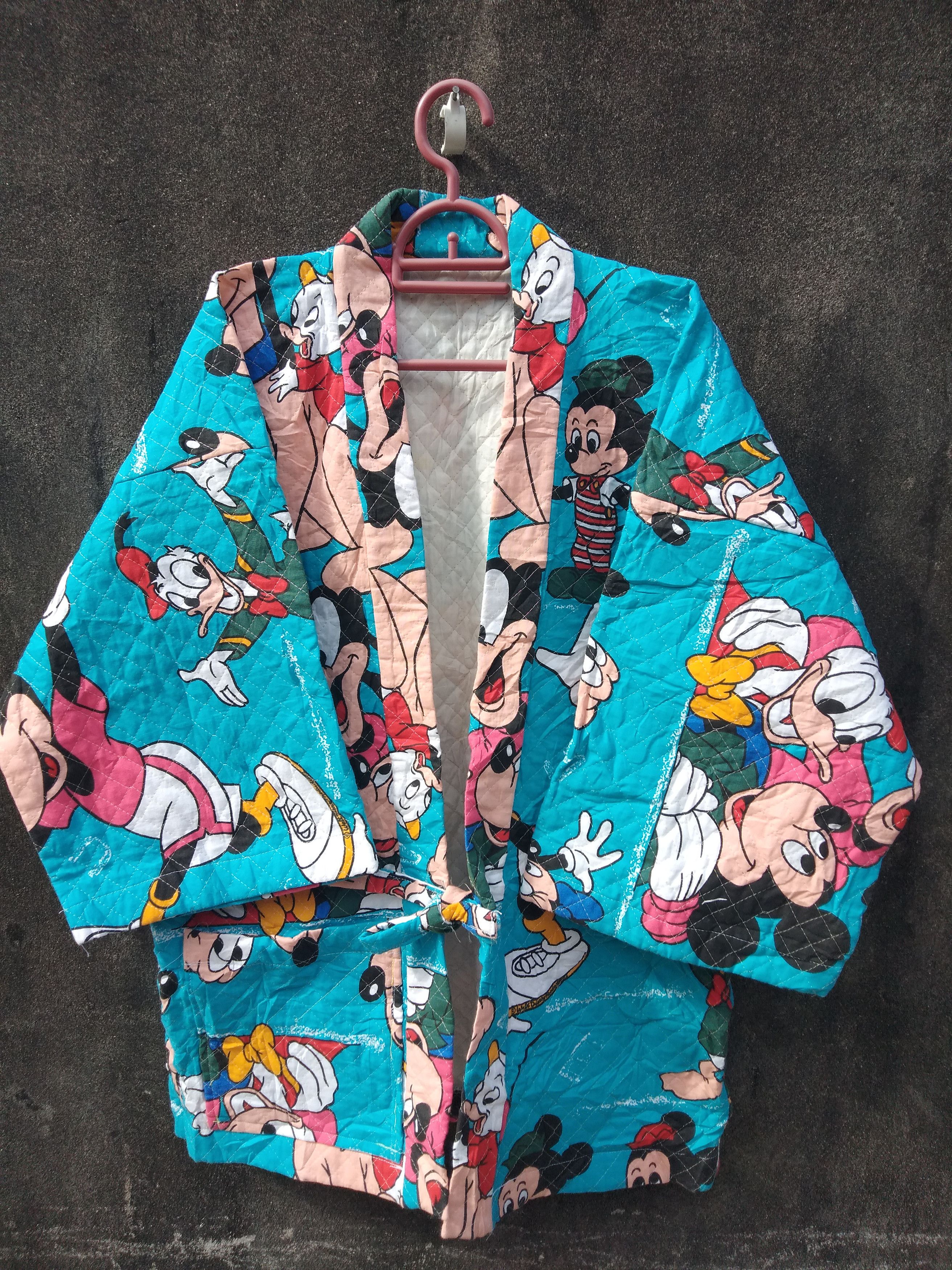 Disney WALTS DISNEY CHARACTER KIMONO Size US XL / EU 56 / 4 - 1 Thumbnail