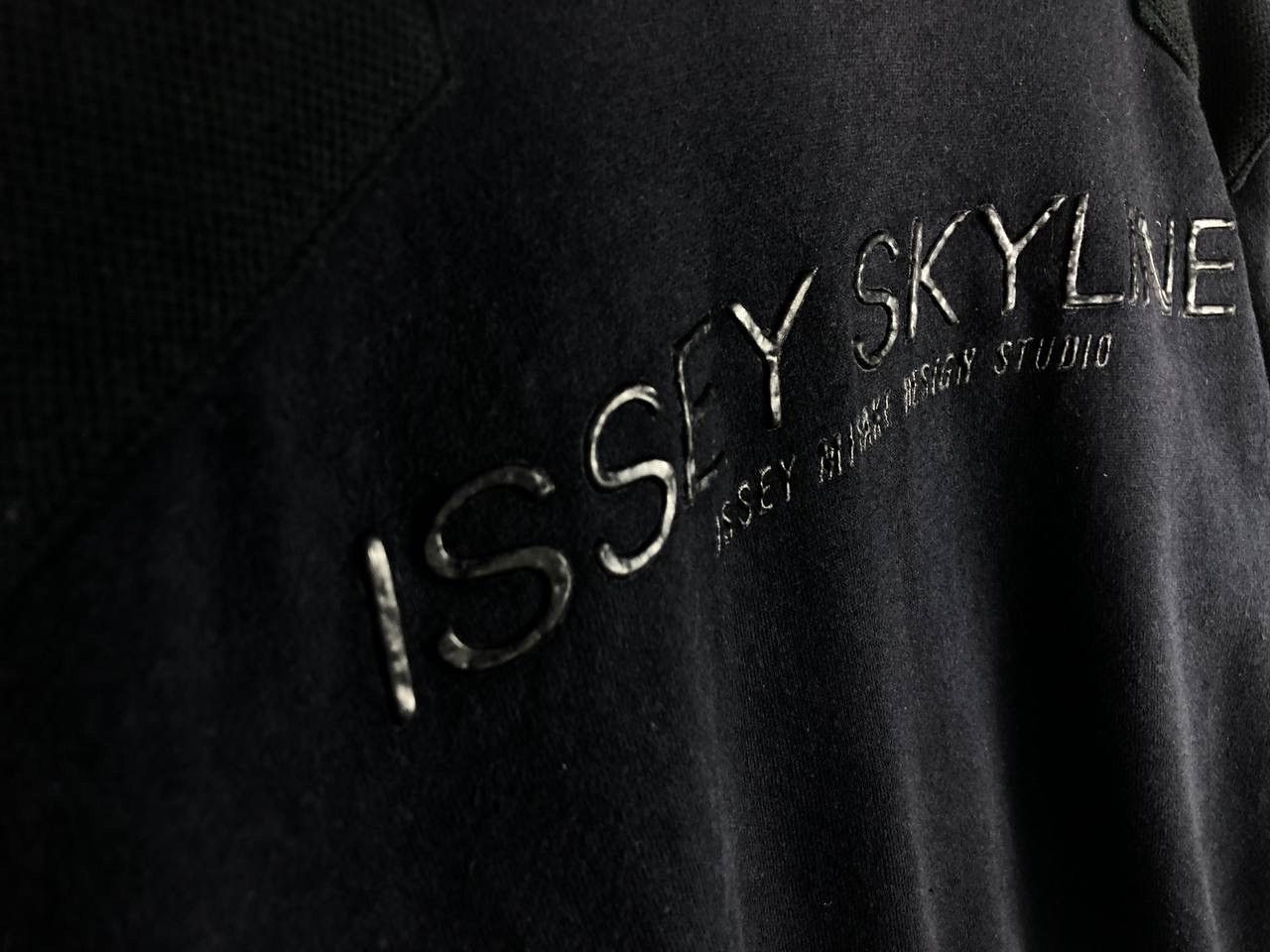 Issey Miyake VTG ISSEY SKYLINE BY ISSEY MIYAKE DESIGN STUDIO SWEATSHIRT Size US M / EU 48-50 / 2 - 6 Thumbnail