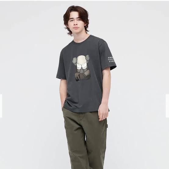 Kaws × Uniqlo Uniqlo x KAWS Tokyo First Companion Tee 2021 Size US L / EU 52-54 / 3 - 9 Thumbnail