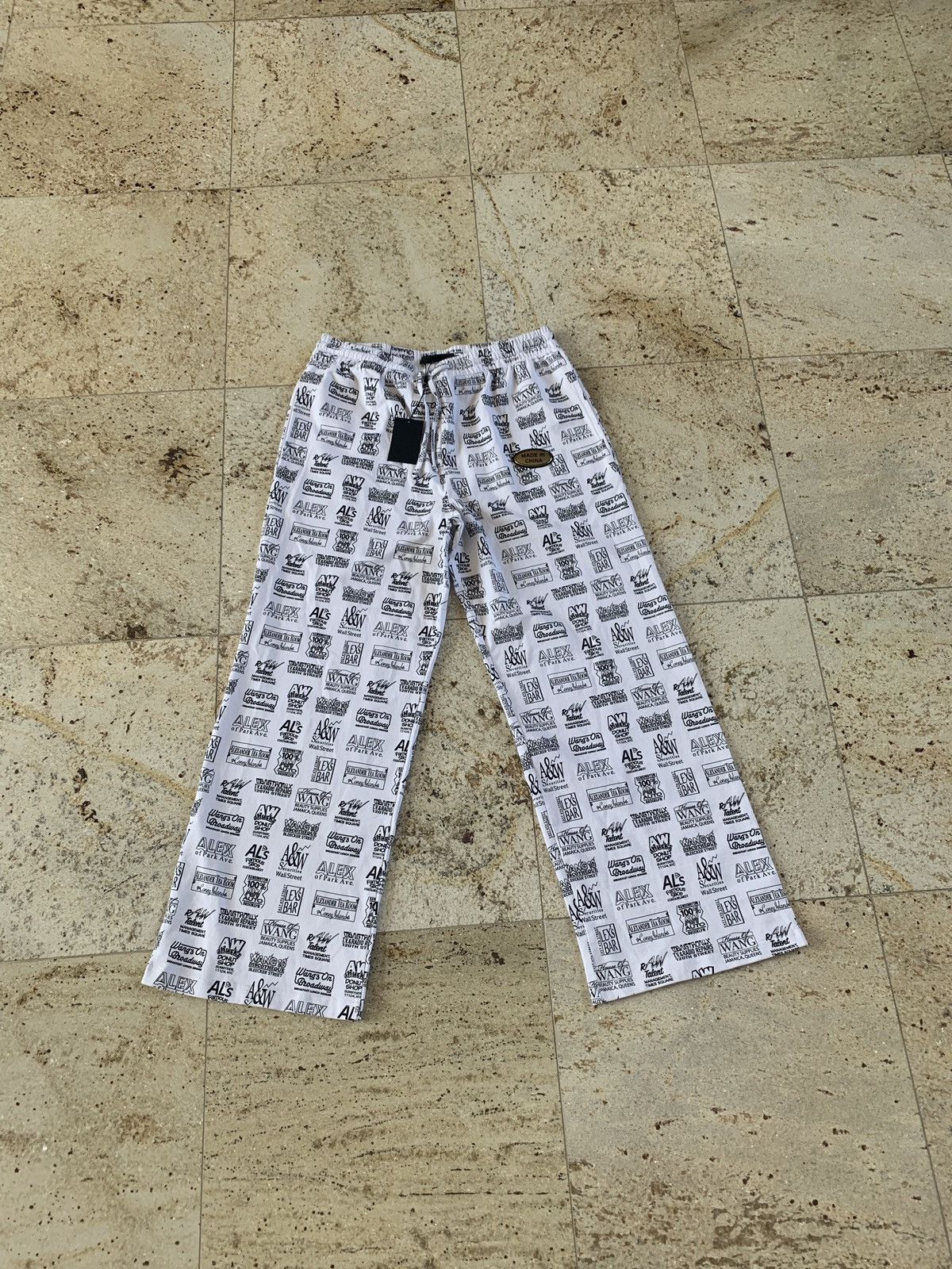 Alexander Wang Logo All Over Pants in White Size US 36 / EU 52 - 2 Thumbnail