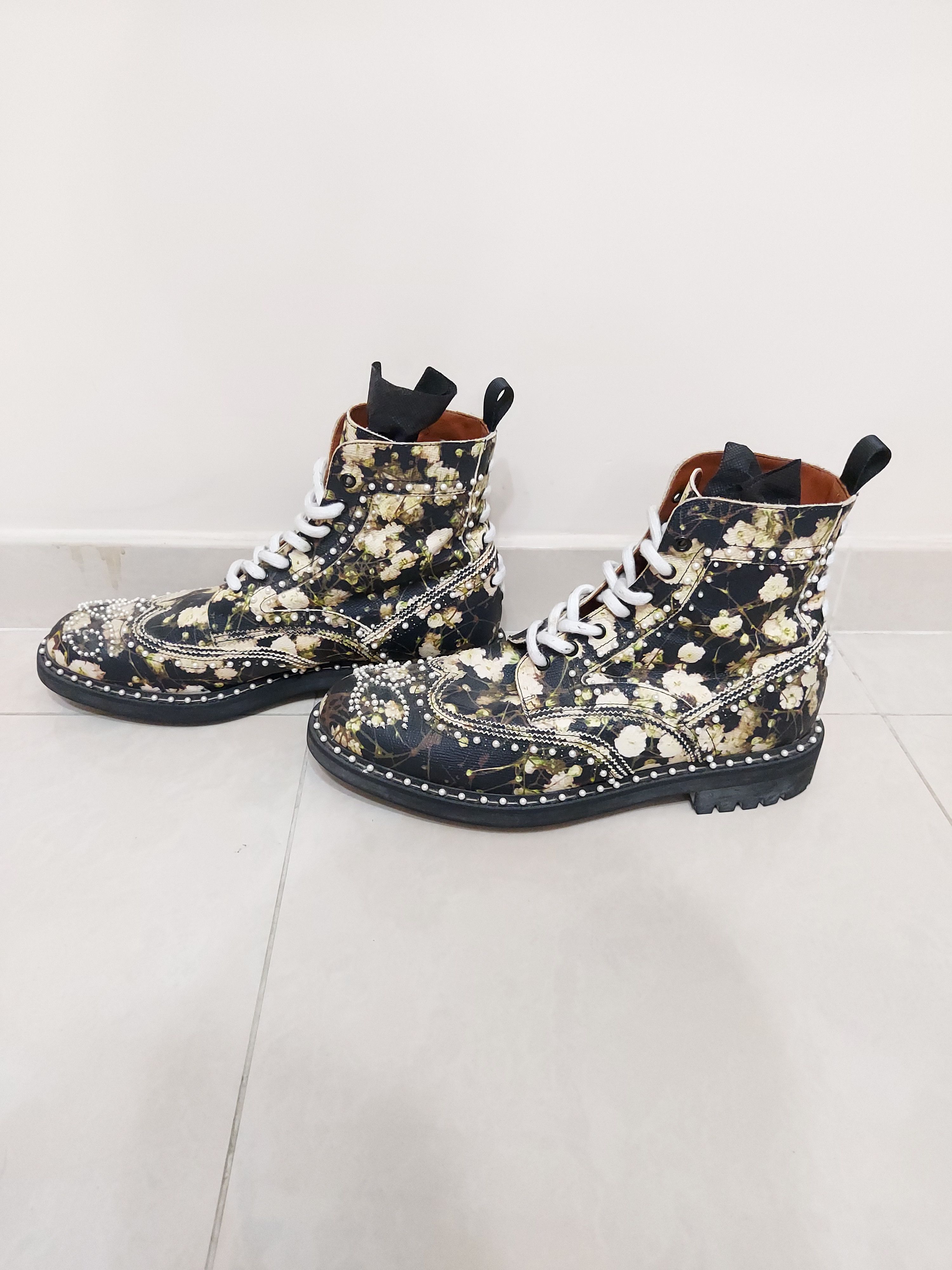 Givenchy × Riccardo Tisci SS15 Floral Studded Pearl Commando Leather Combat Boots Size US 11 / EU 44 - 4 Thumbnail