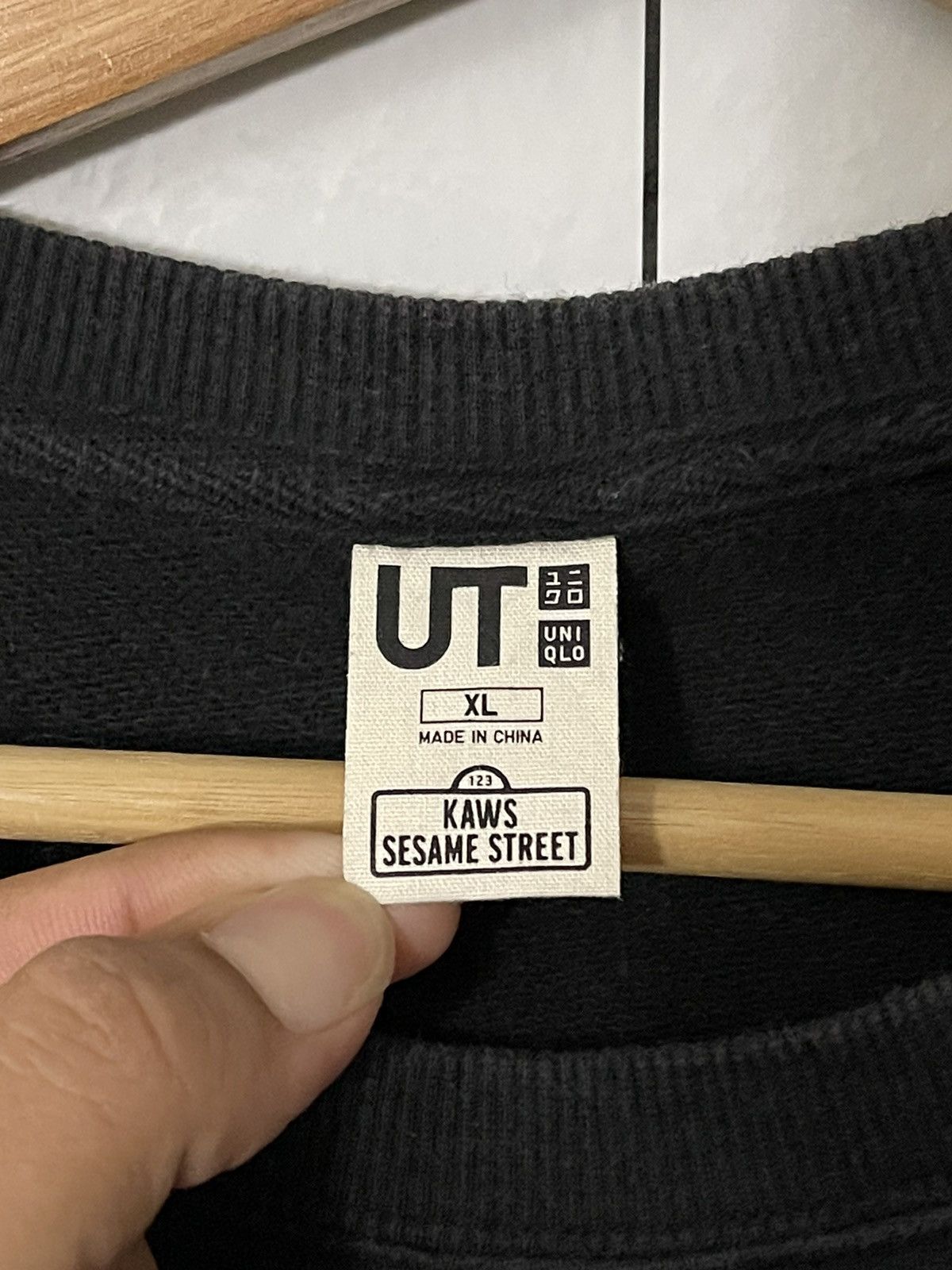 Uniqlo × Vintage Uniqlo X Kaw Sesame Street Mini Logo Embroidery Sweatshirt Size US XL / EU 56 / 4 - 6 Thumbnail