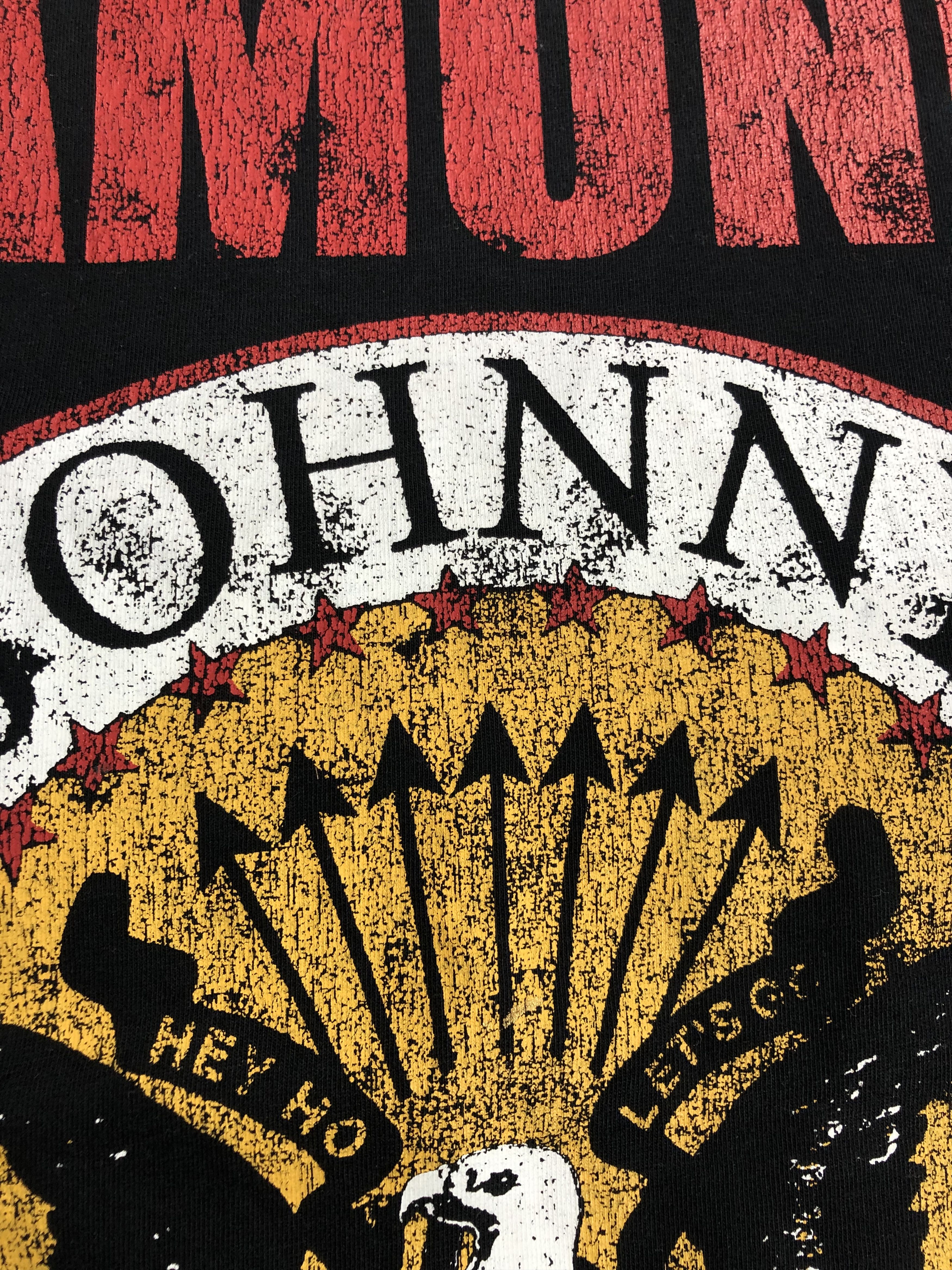 Band Tees Vintage Ramones (Black Flag Green Day Sex Pistols) Size US XXL / EU 58 / 5 - 3 Thumbnail