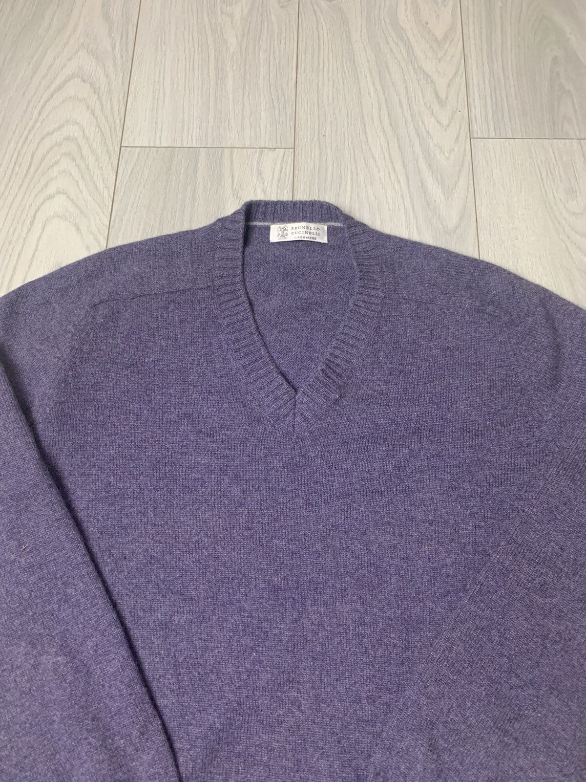 Brunello Cucinelli Brunello Cucinelli Cashmere V-Neck Size US L / EU 52-54 / 3 - 3 Thumbnail
