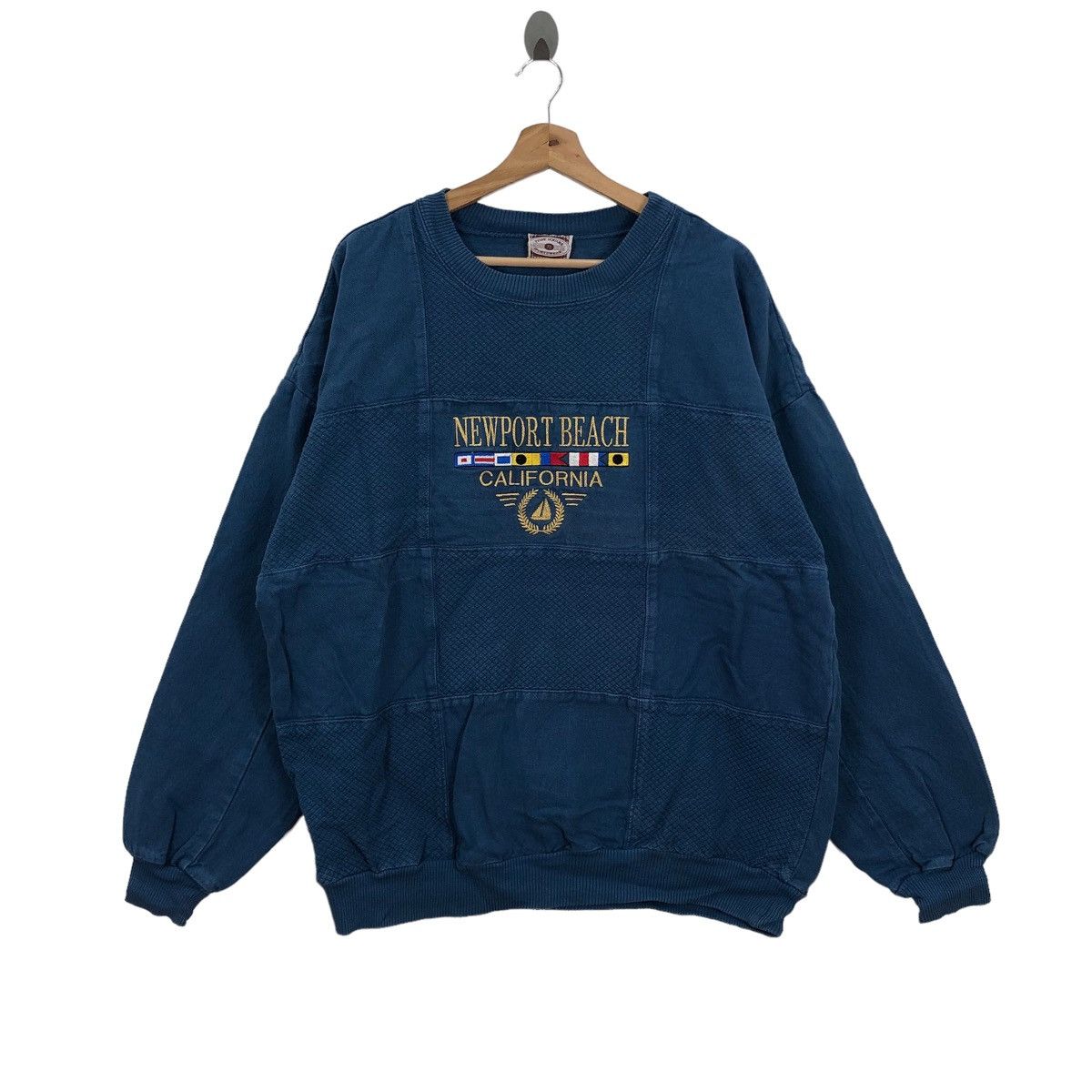 Vintage NEWPORT BEACH CALIFORNIA Usa Crewneck Sweatshirt