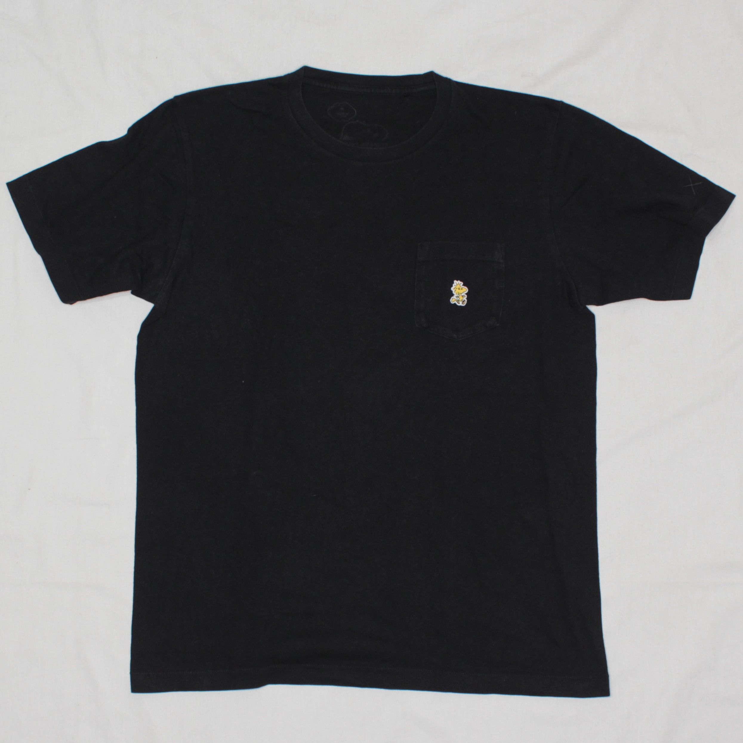 Kaws × Uniqlo KAWS x Uniqlo x Peanuts Woodstock Pocket Tee Black Size US M / EU 48-50 / 2 - 1 Thumbnail