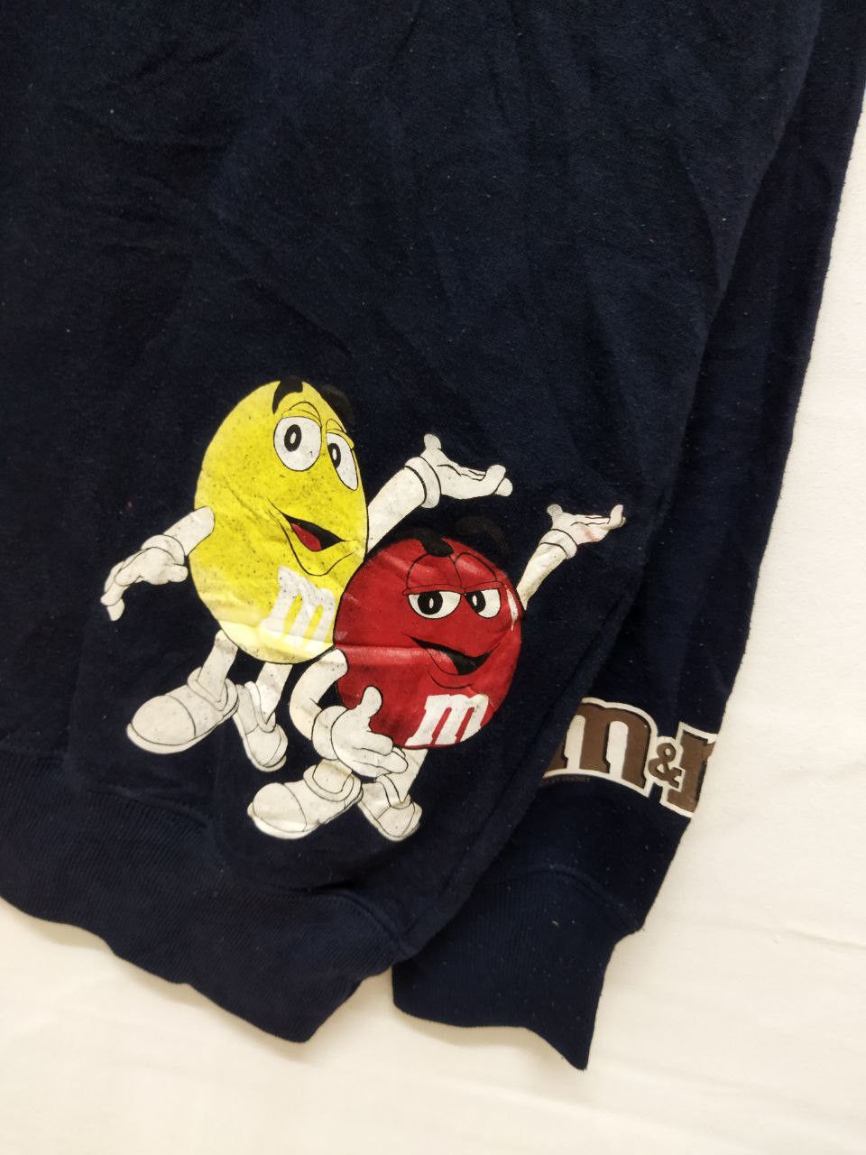 Vintage Vintage M&M's Chocolate Candies Sweatshirt - Size LL Size US L / EU 52-54 / 3 - 6 Thumbnail