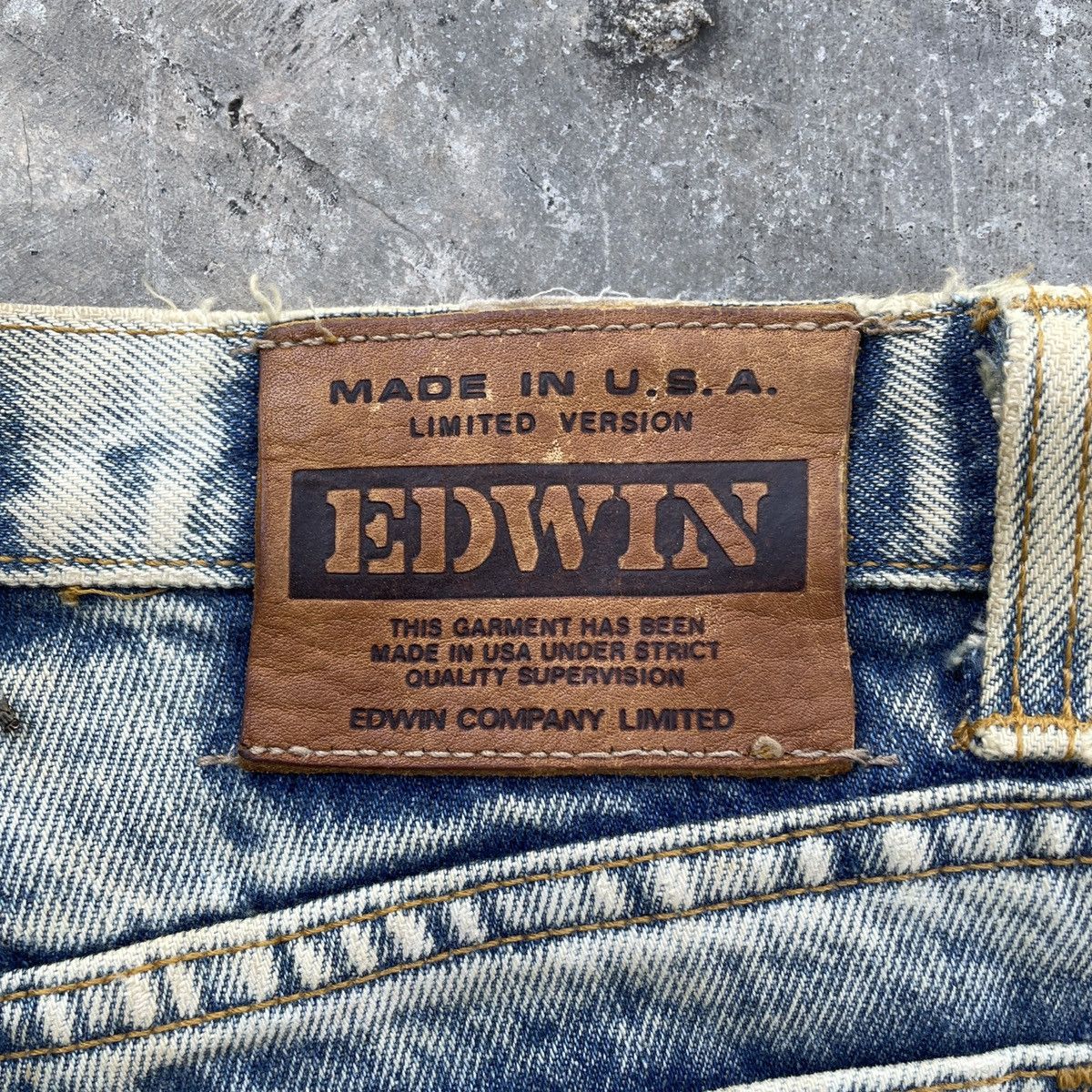 Edwin Vintage Edwin Made In USA Dirty Faded Jeans Denim Pants Size US 27 - 7 Thumbnail