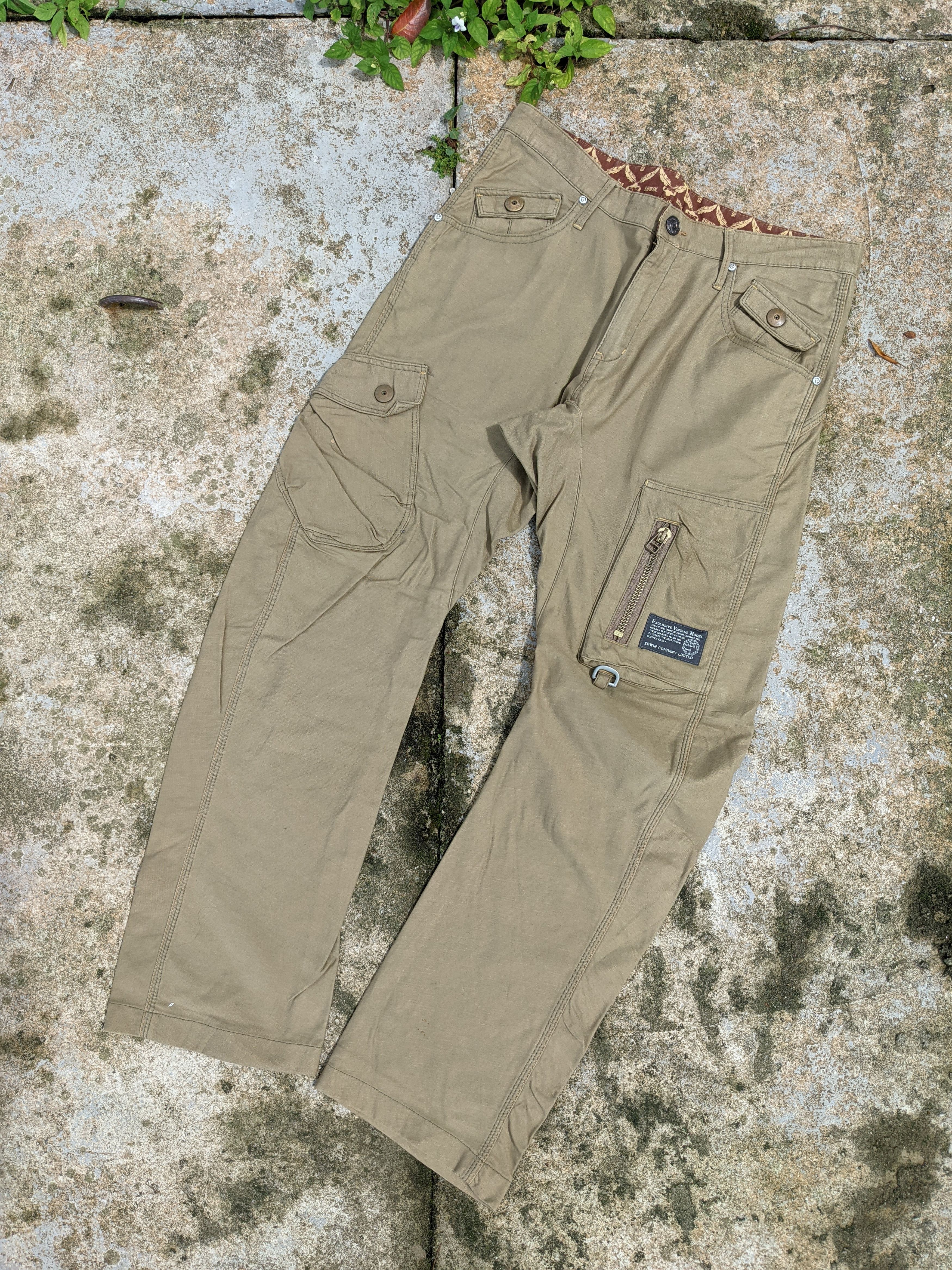 Edwin Vintage Edwin Cargo Pant With Buckle Back Size US 34 / EU 50 - 1 Thumbnail