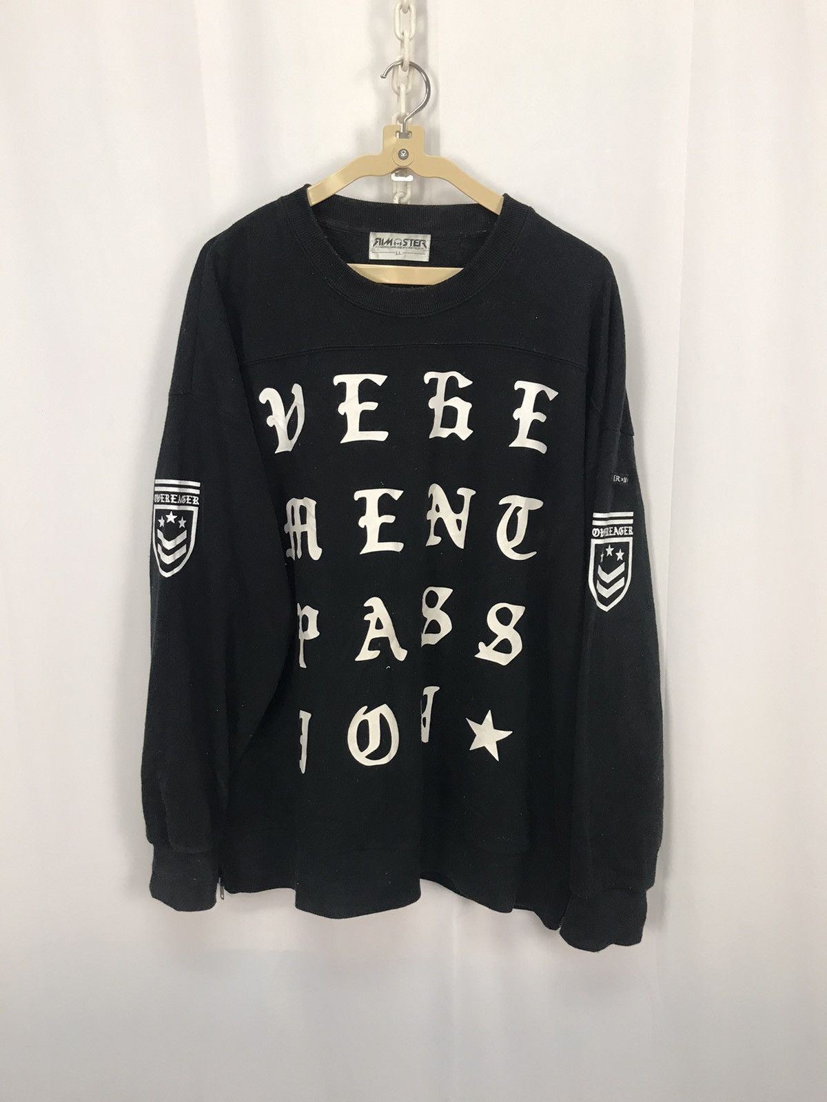 Japanese Brand Japanese brand printed sweatshirt Size US L / EU 52-54 / 3 - 6 Thumbnail