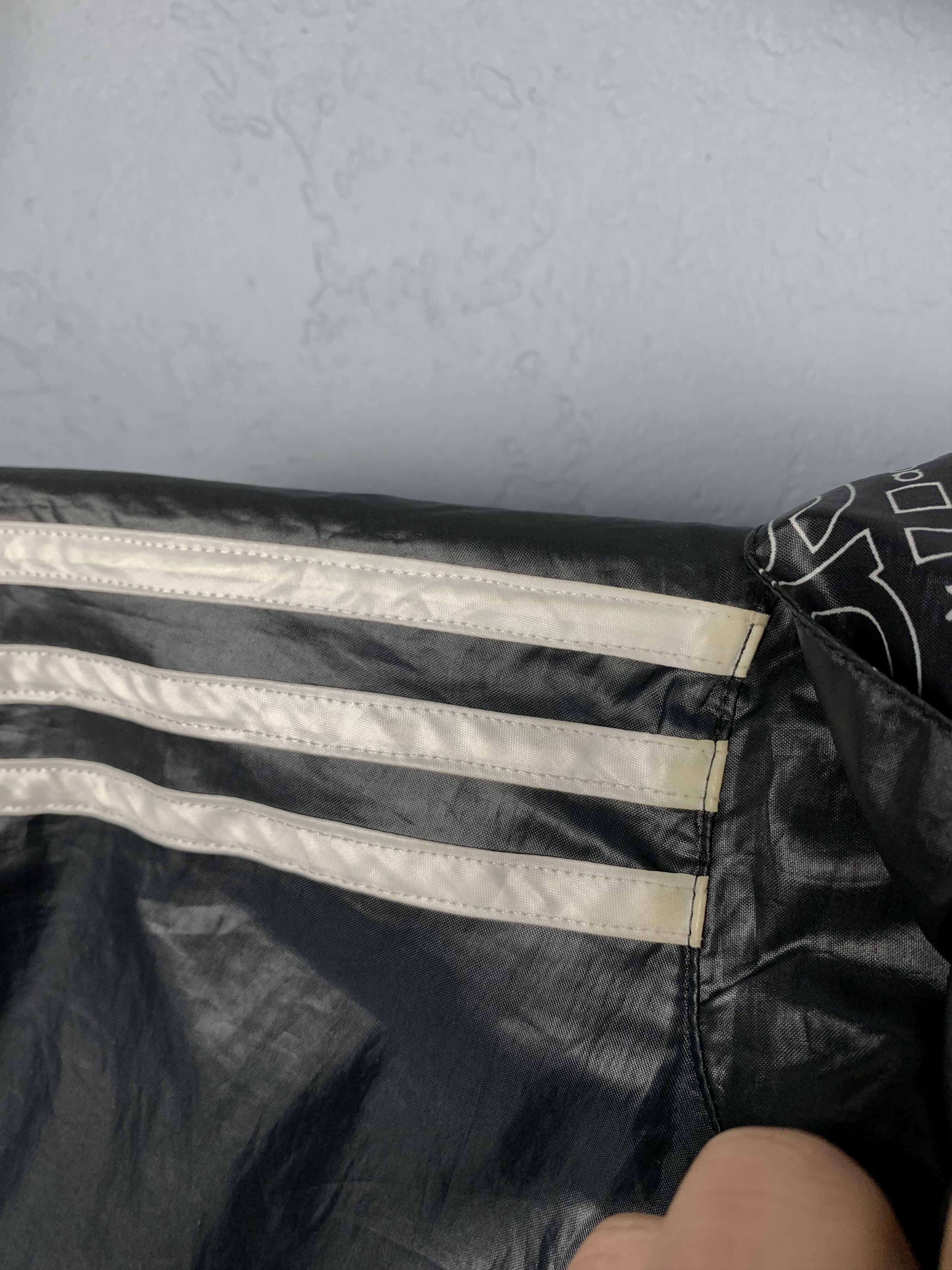 Adidas Adidas Vintage Mens Monogram Reversible Jacket Size US S / EU 44-46 / 1 - 11 Thumbnail