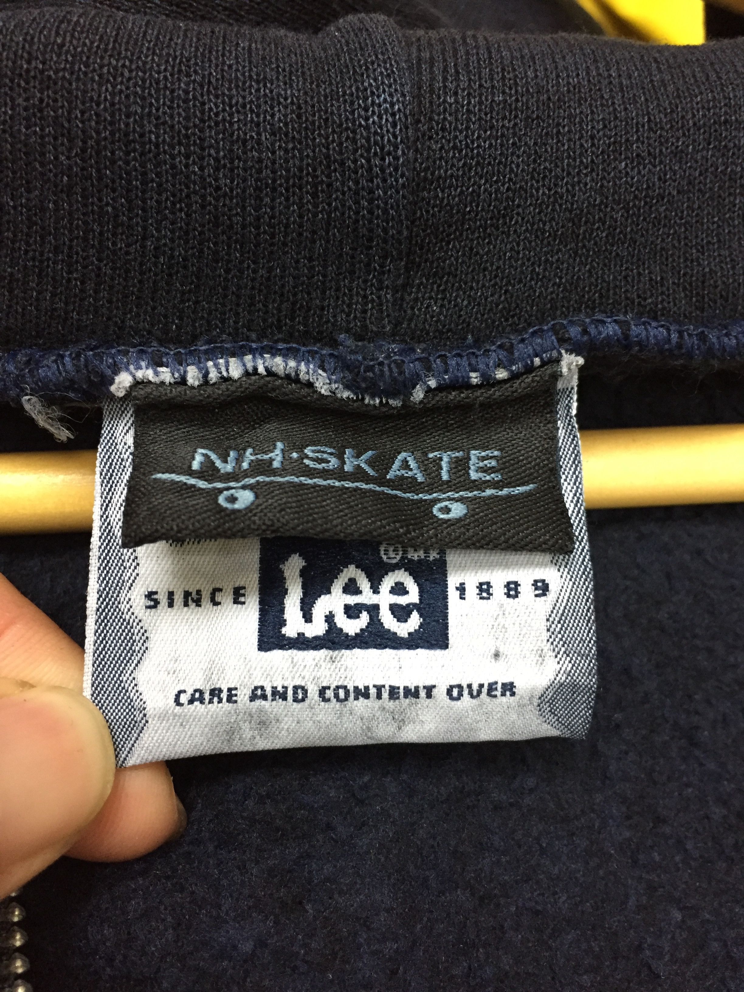 Neighborhood Vtg 1993 Neighborhood skate hoodie Size US L / EU 52-54 / 3 - 7 Thumbnail