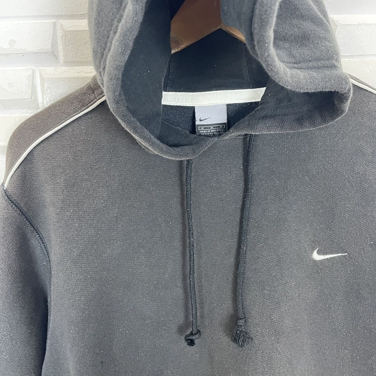 Nike Nike Embroidered Small Swoosh Sweater Hoodie Size US M / EU 48-50 / 2 - 14 Thumbnail
