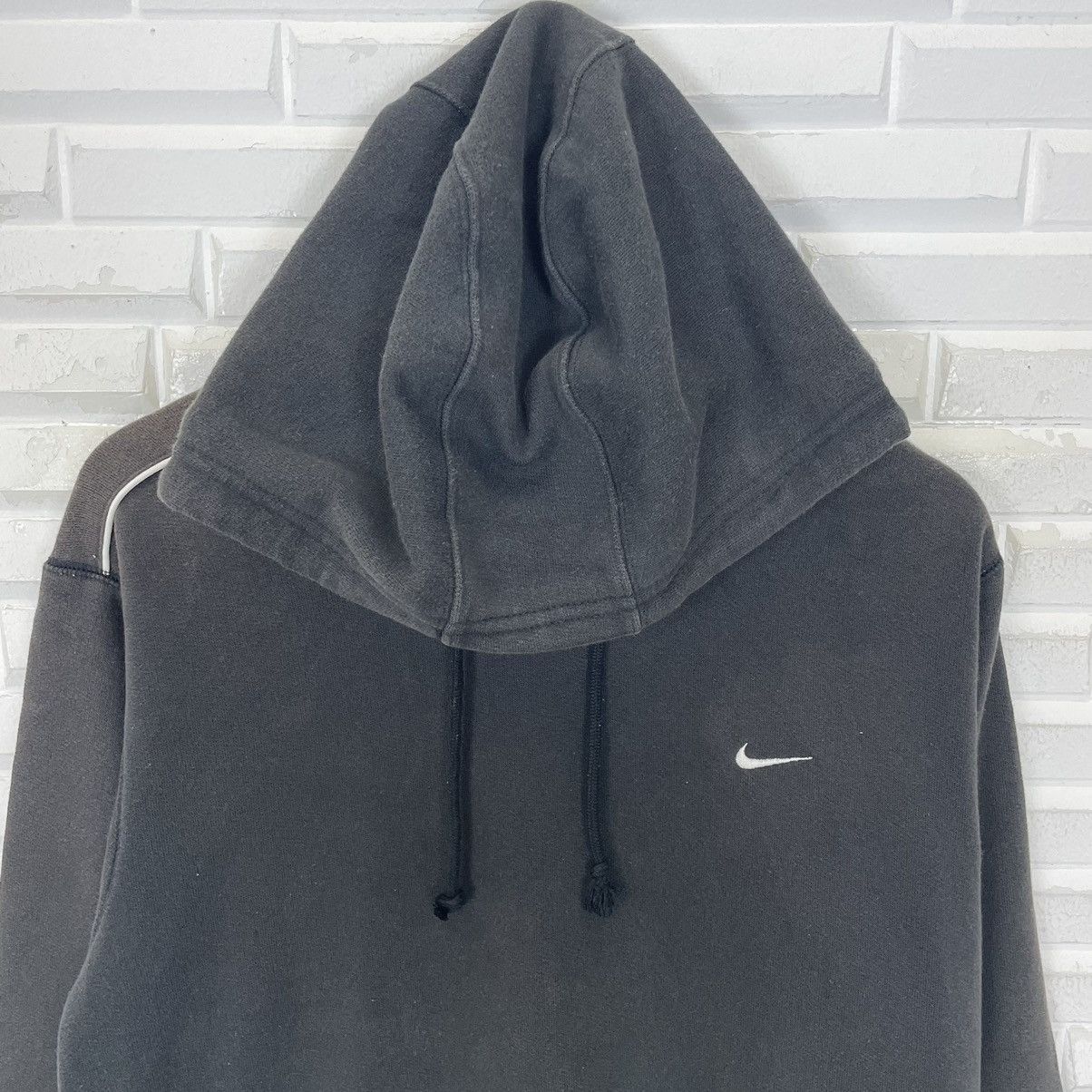 Nike Nike Embroidered Small Swoosh Sweater Hoodie Size US M / EU 48-50 / 2 - 3 Thumbnail