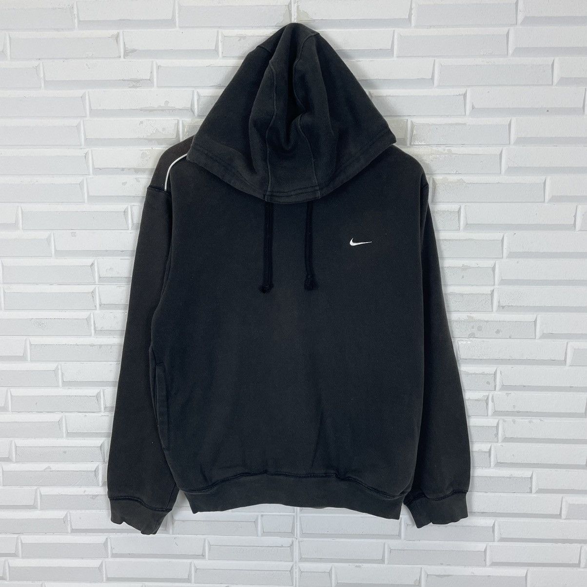 Nike Nike Embroidered Small Swoosh Sweater Hoodie Size US M / EU 48-50 / 2 - 1 Thumbnail
