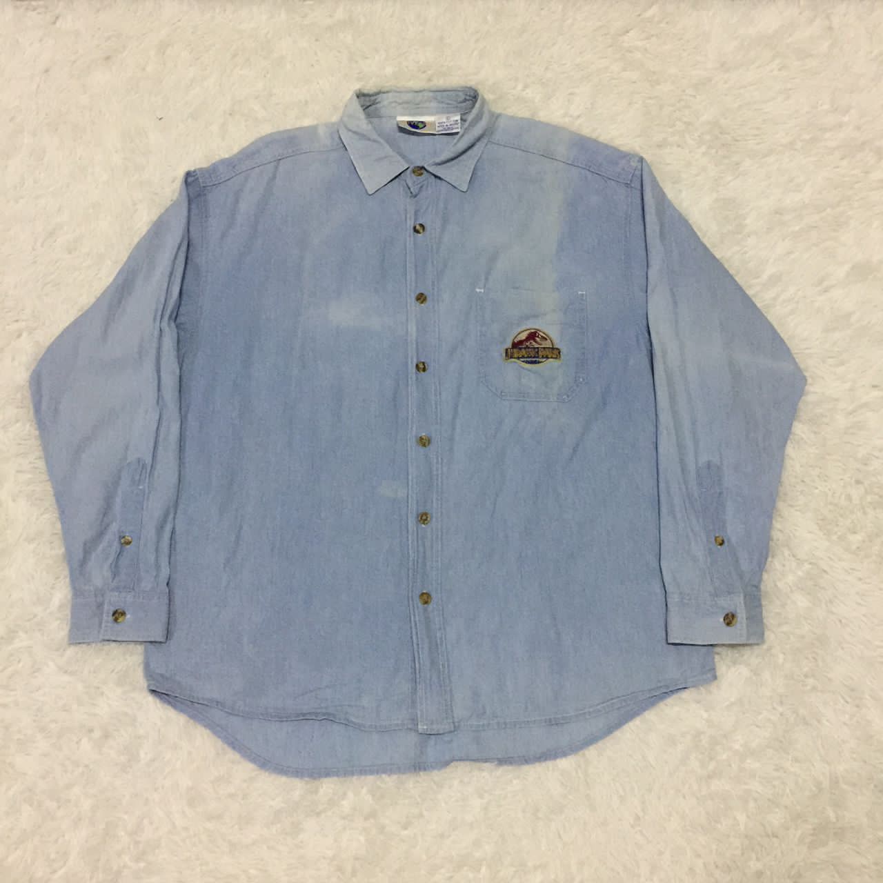 Universal Studios Jurassic Park Universal studios shirt made jn Macau Size US L / EU 52-54 / 3 - 8 Thumbnail